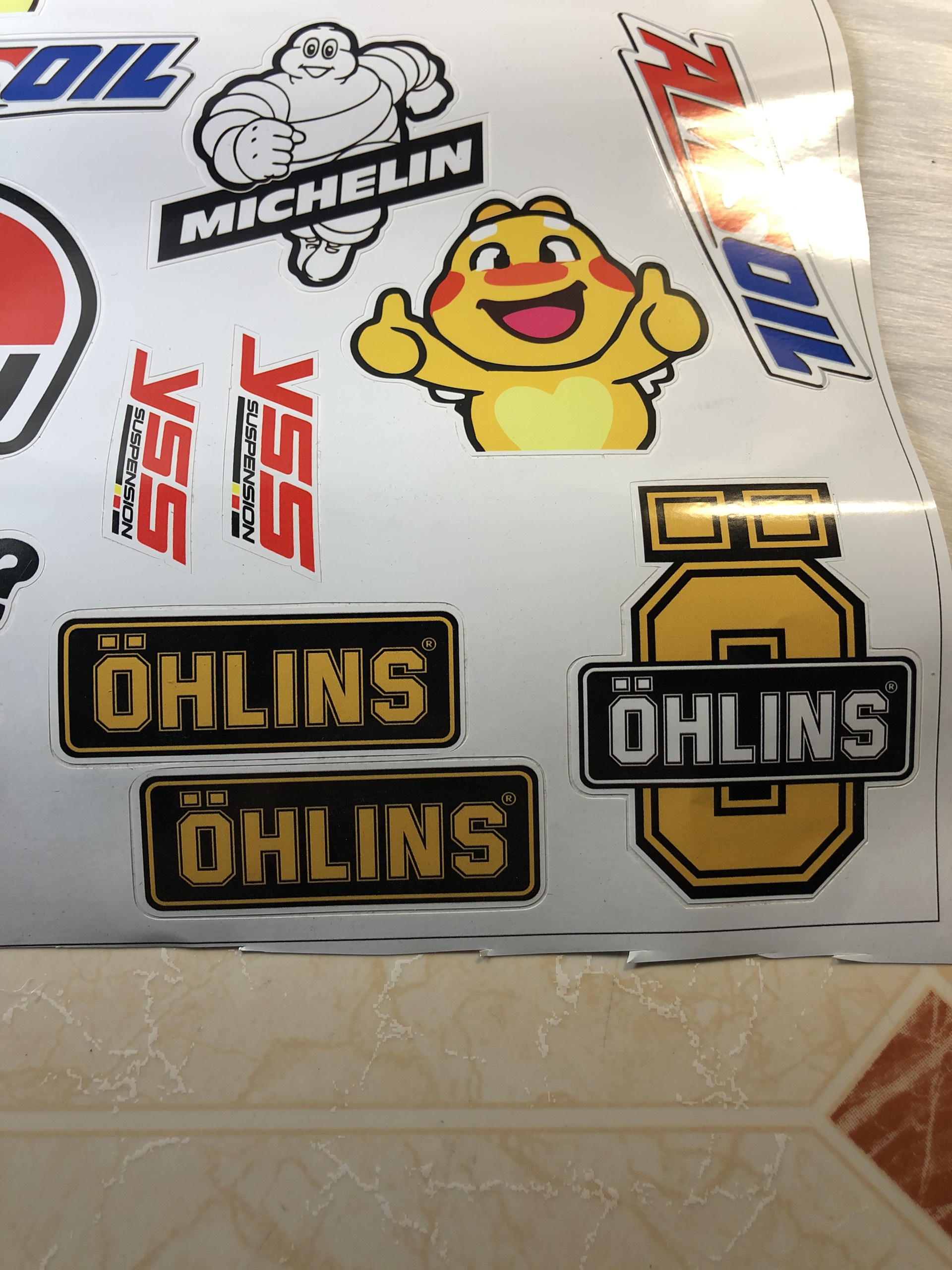Tem dán ohlins