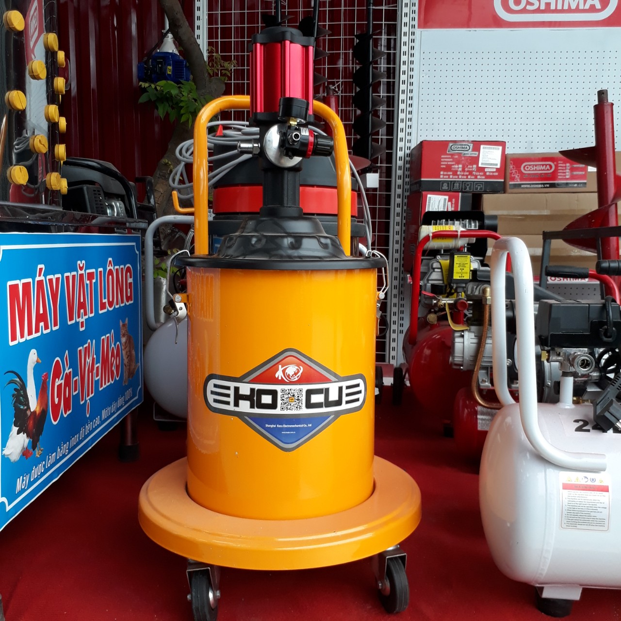 Máy bơm mỡ nén khí Kocu GZ8 - 12 lít