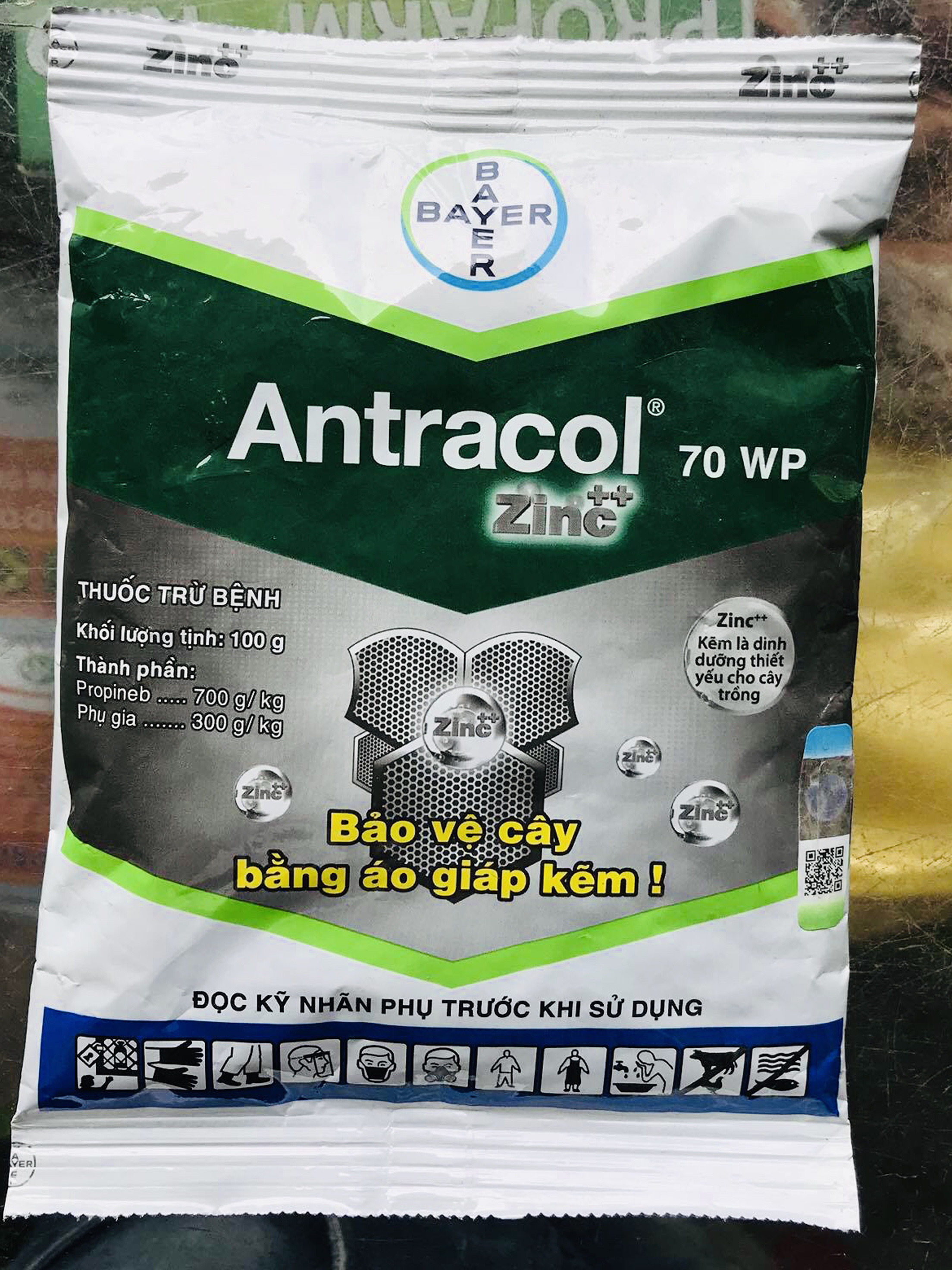 Thuốc trừ bệnh Antracol 70WP 100gam