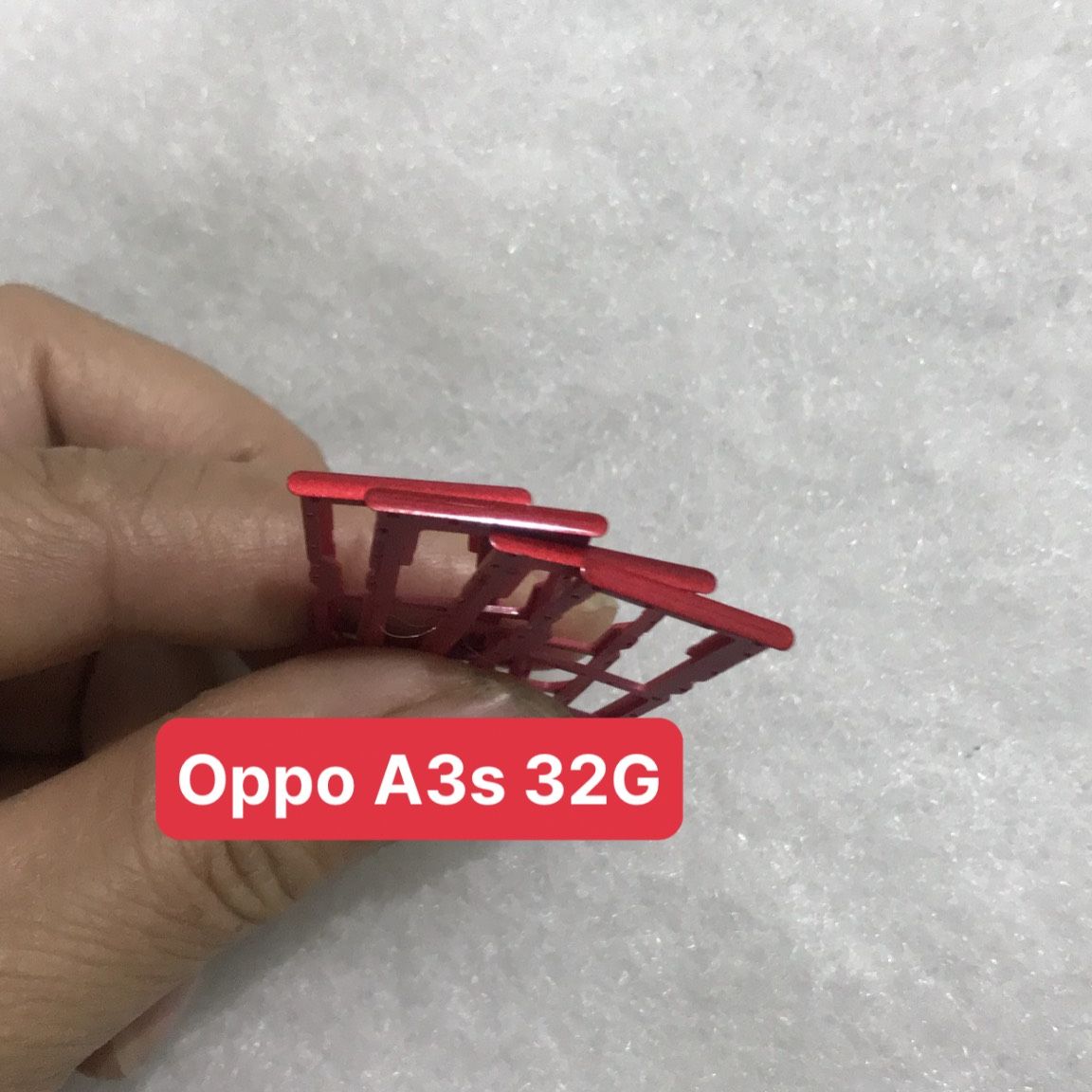 Khay sim oppo A3s 32G( lỗ trọc sim trên)