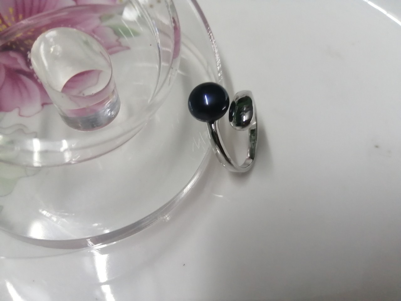 nhẫn ngọc trai độc lạ