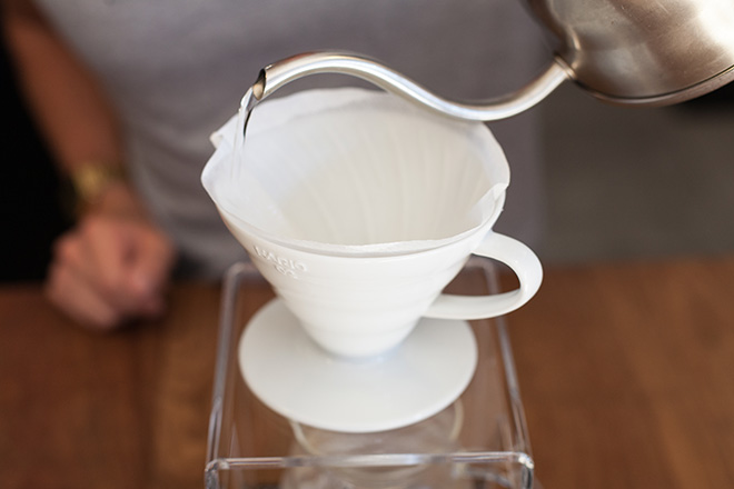 HARIO DRIPPER COFFEE V60 CERAMIC WHITE VDC-02W