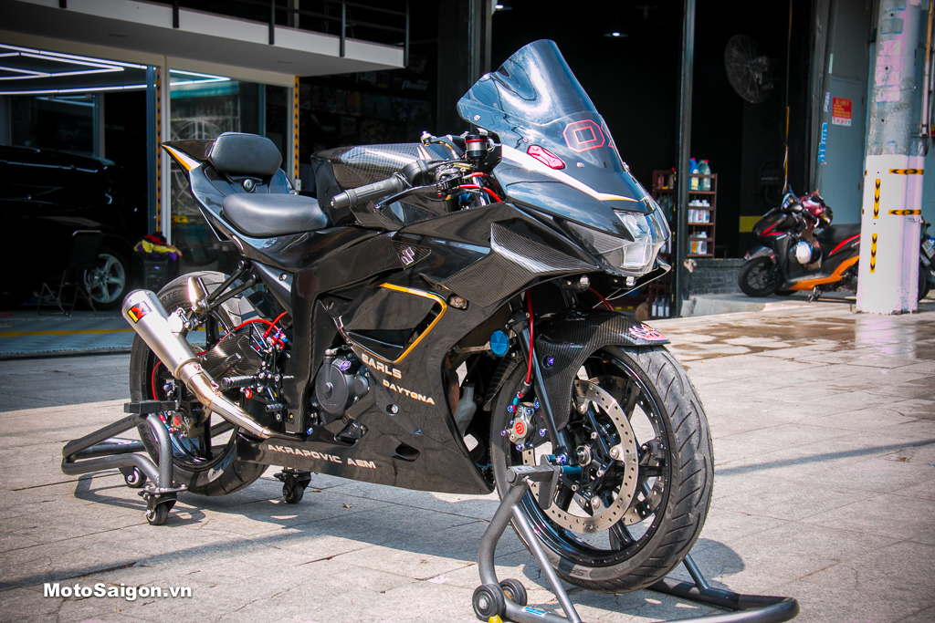 Kính chắn gió Puig cho GSX R150