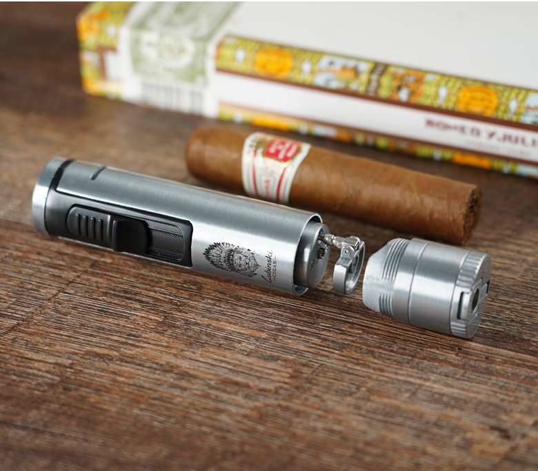 Newest style single flame cigar lighter with punch cigar cutter have good packing