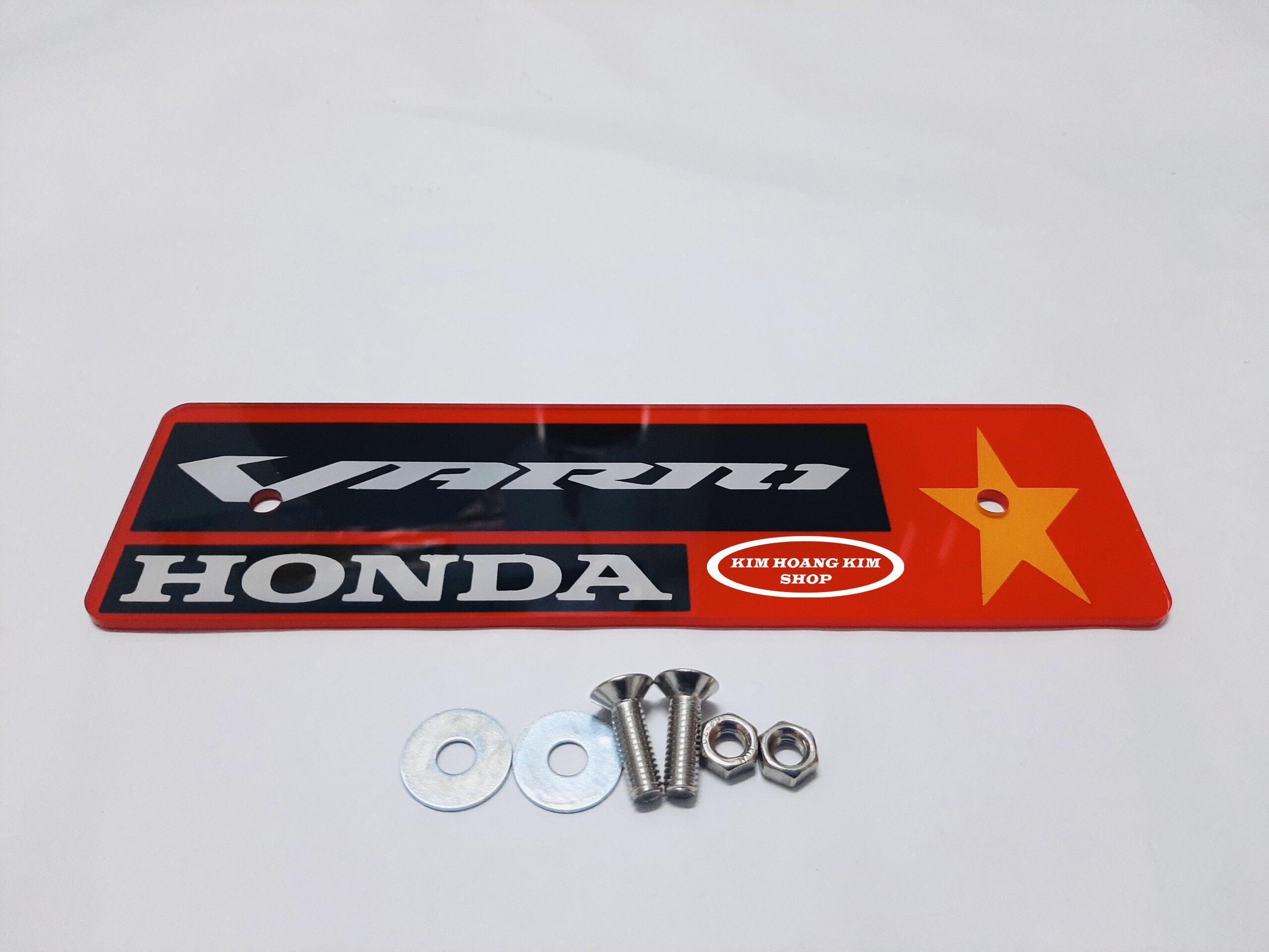 Bảng Tên Sơn AirBrush hình Lá Cờ gắn Vario,Exciter,MxKing...Tôi Yêu Việt Nam  (Bảng Sơn)