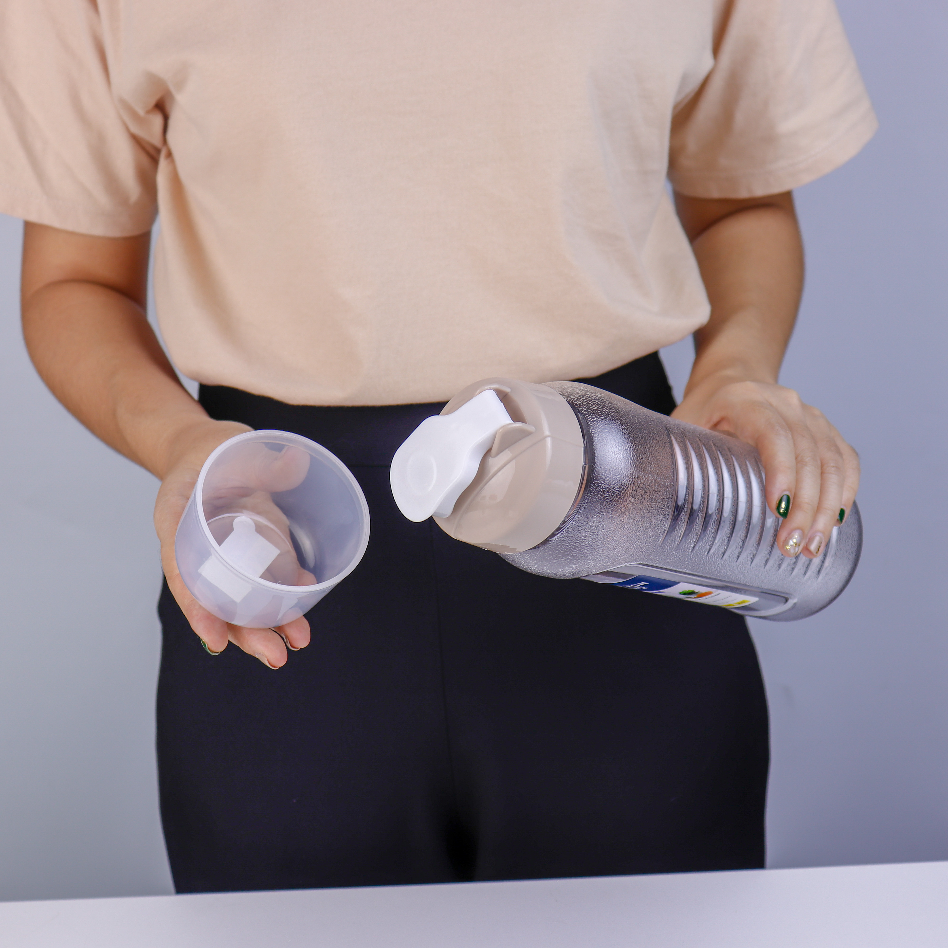 Bình nước nhựa 1,2L- 5229