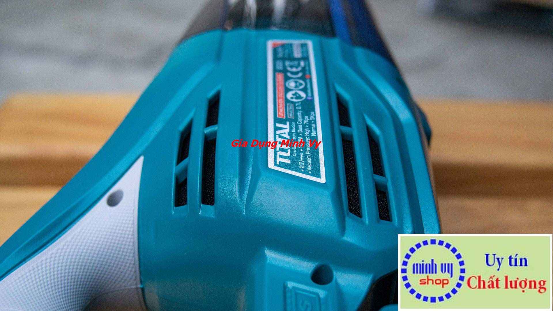 Máy hút bụi dùng pin Lithium 20V TOTAL TVLI2001 (KHÔNG KÈM PIN VÀ SẠC)