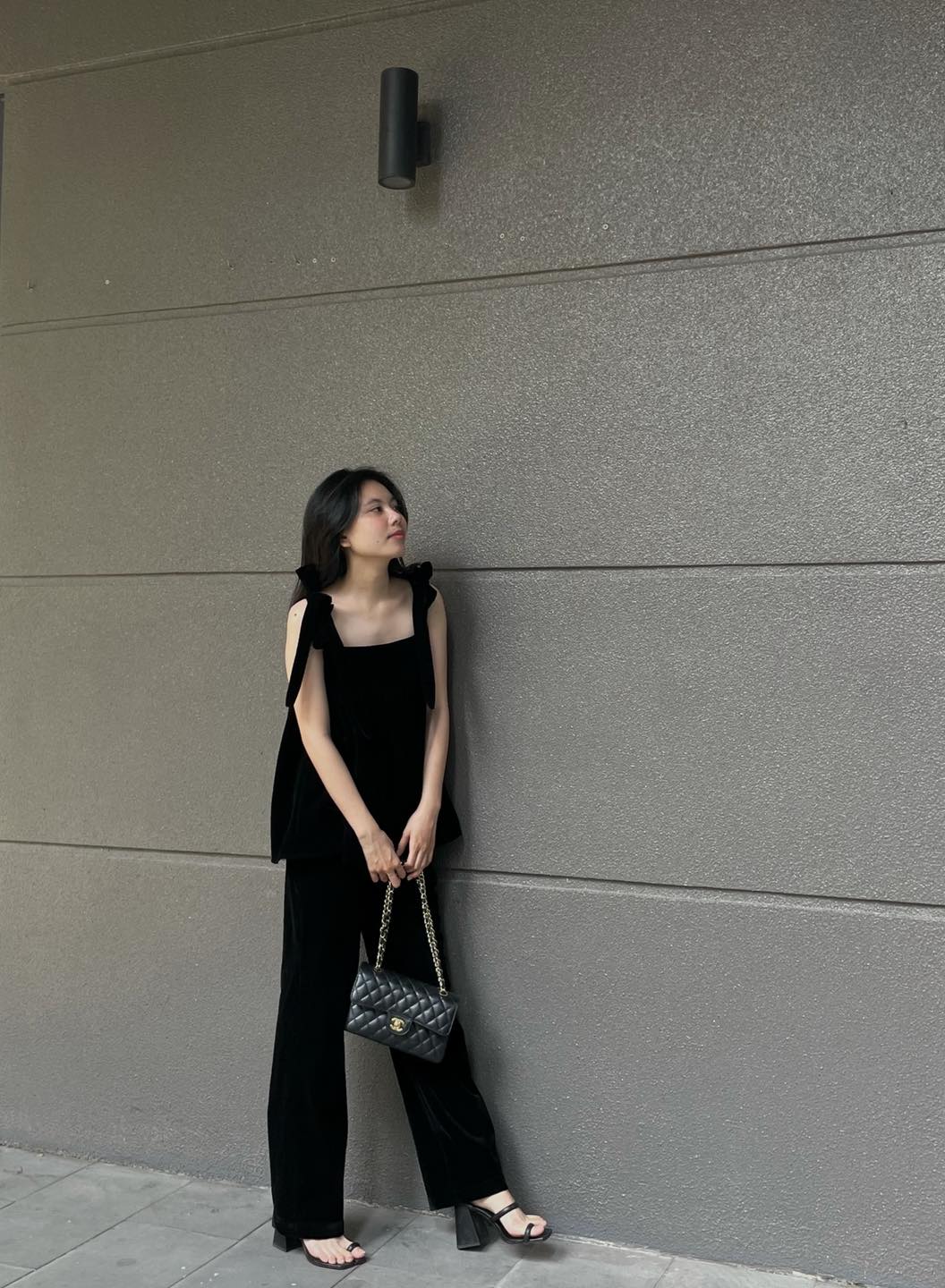 Mushie Studio Áo Nhung Cột Nơ - Uniper Top