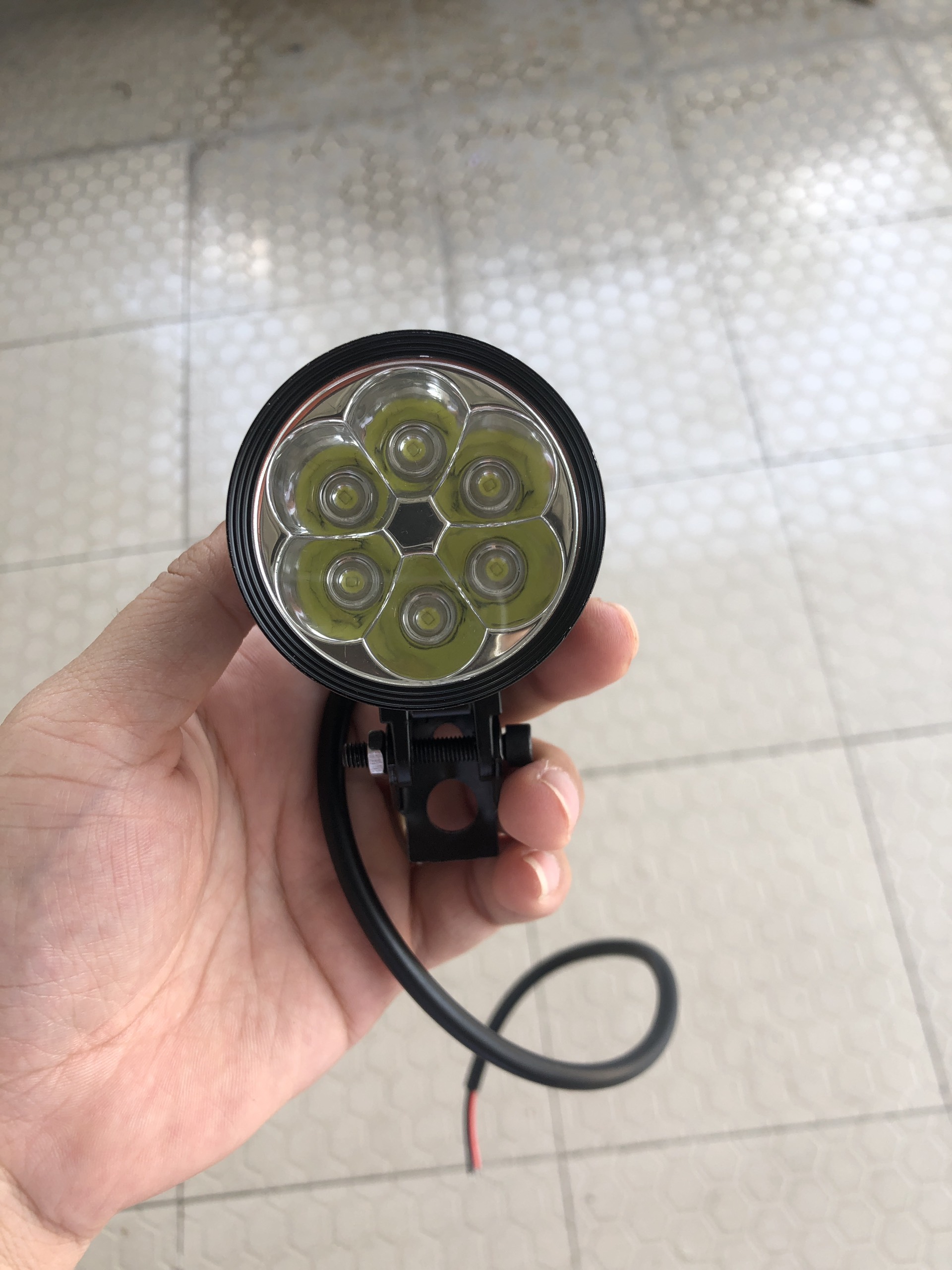 ĐÈN LED L6 NGẮN FULL PHỤ KIỆN