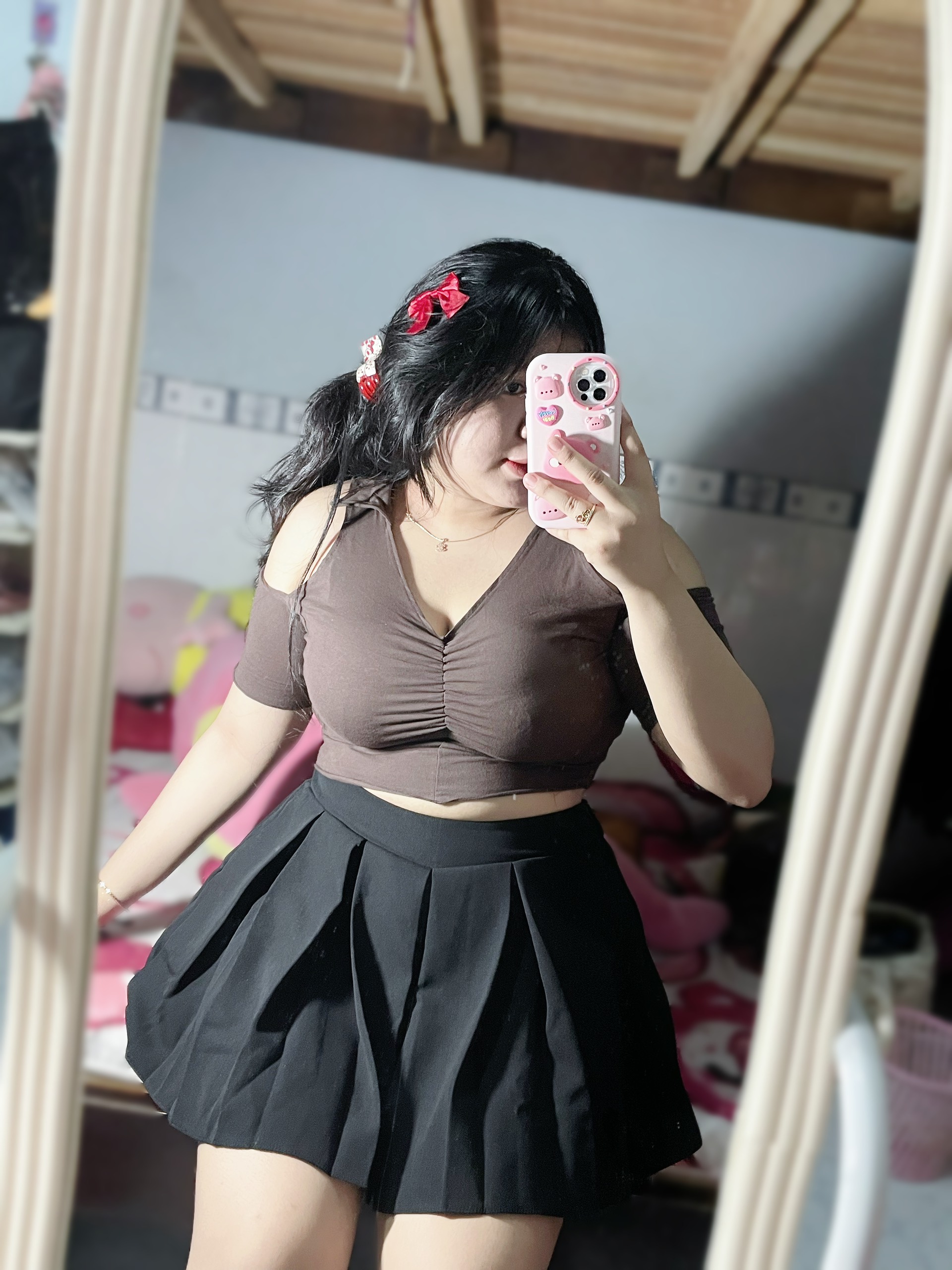 Áo thun cổ V khoét vai nữ bigsize