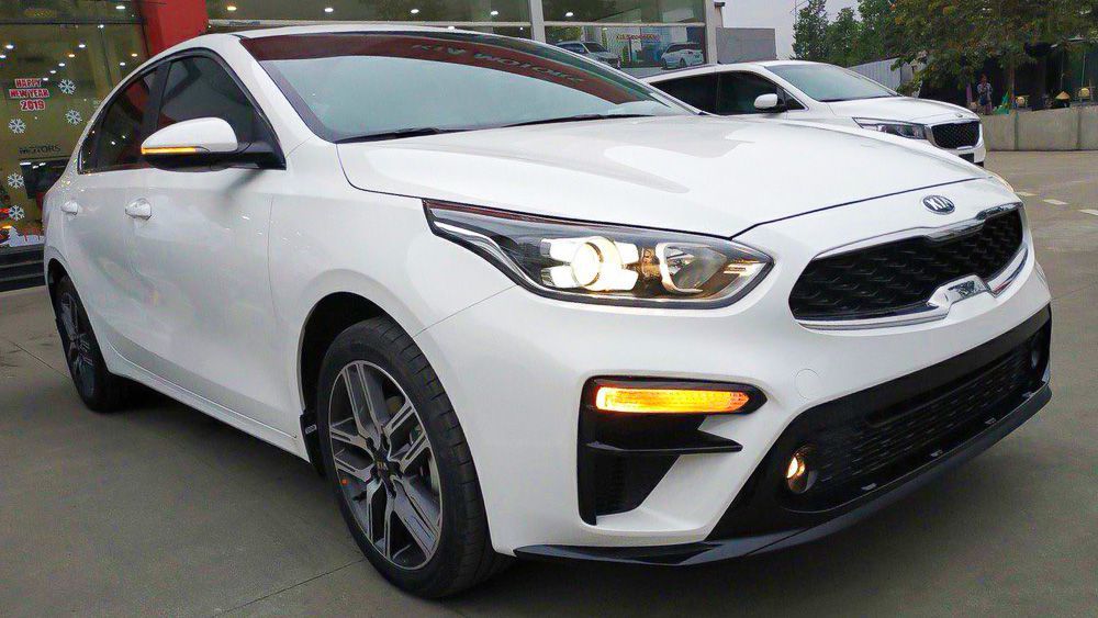 CÔNG TẮC MỞ CỐP SAU KIA CERATO 2019