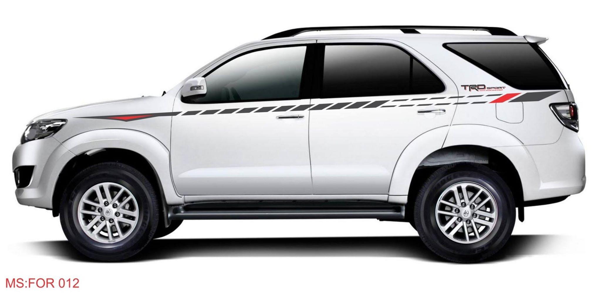 Tem Dán Xe Toyota Fortuner Màu Trắng Thể Thao