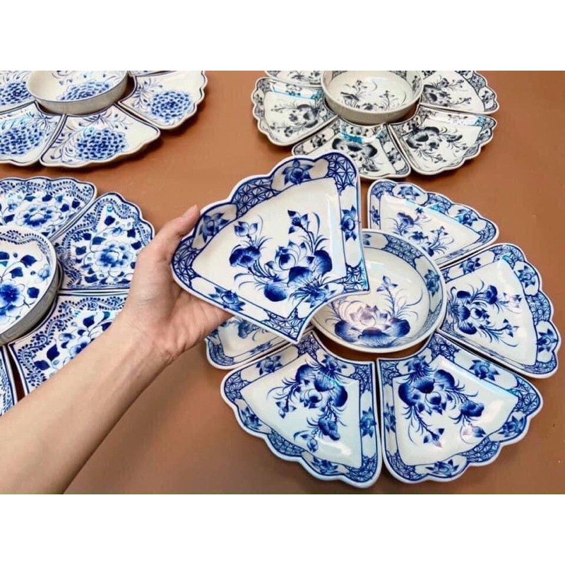 Sét bộ đồ ăn hoa măt trời vẽ sen hàng Bát Tràng
