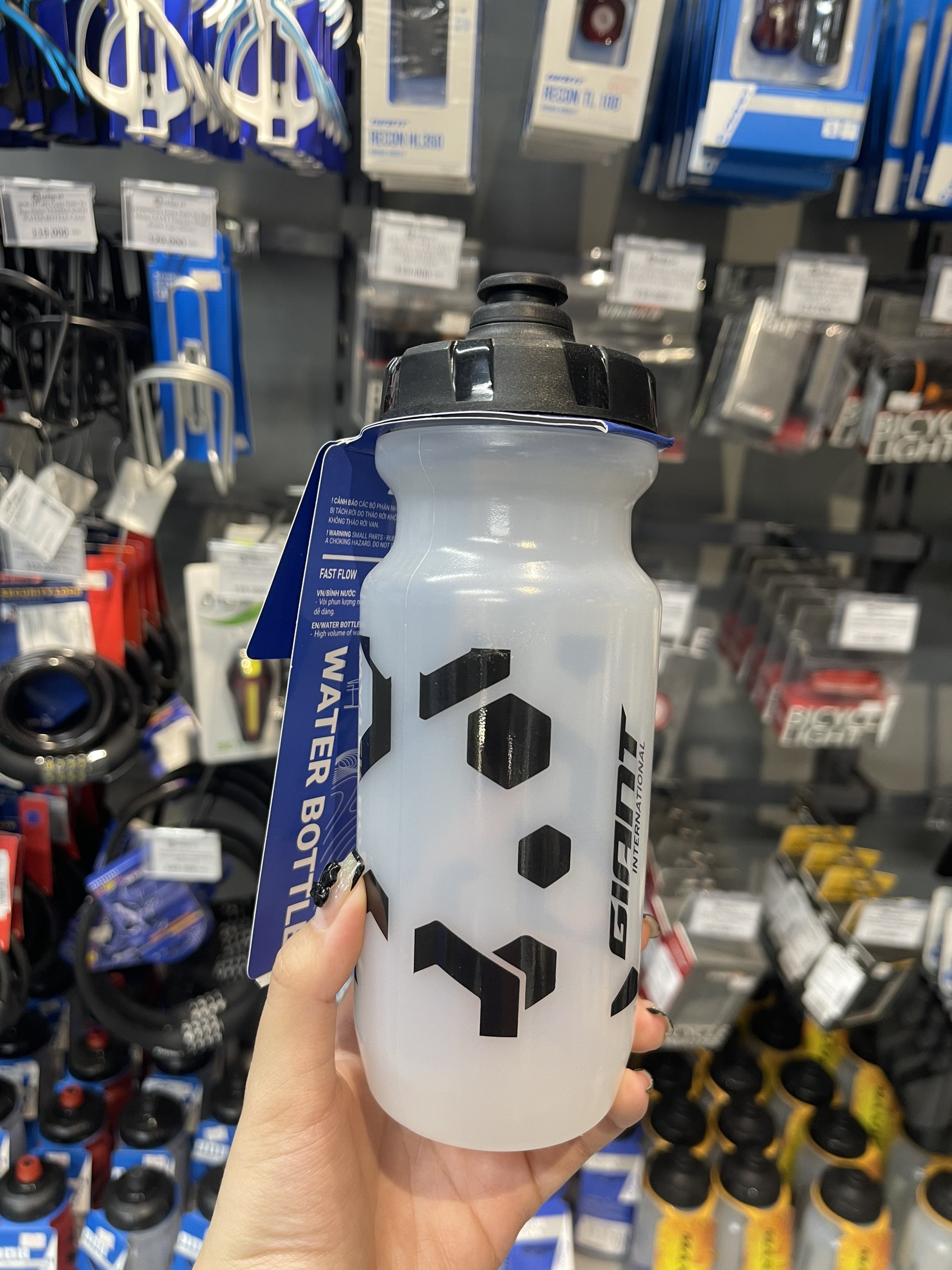 [FREESHIP] Bình Nước Xe Đạp 600ml GIANT BC03 Water Bottle