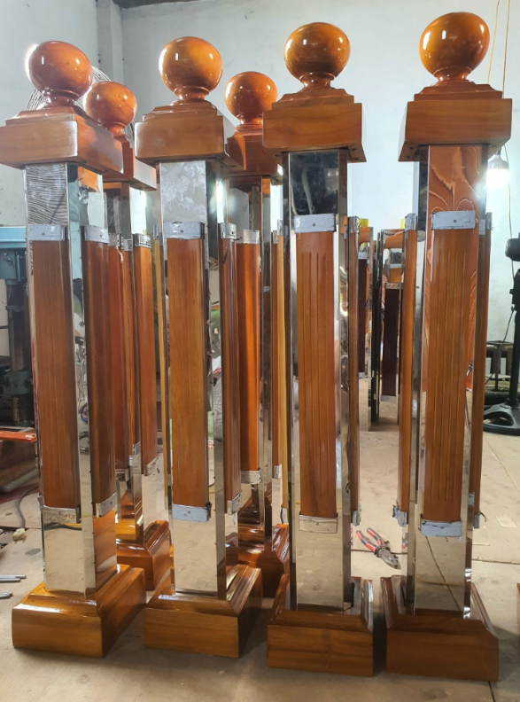 Trụ cái 5011 cầu thang quả gỗ, quả kim cương