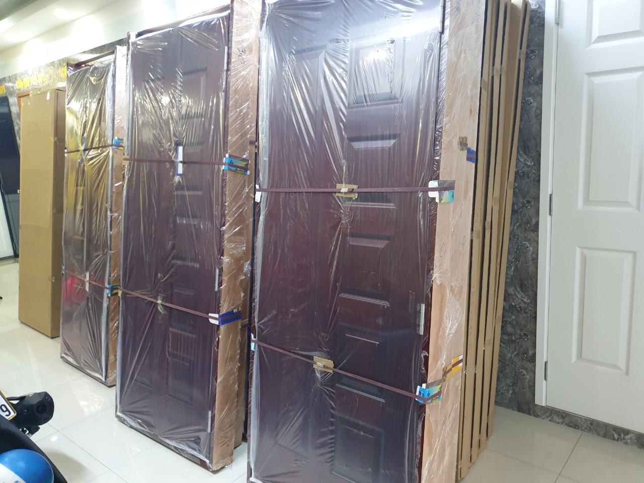 Cửa gỗ phòng ngủ đẹp giá rẻ