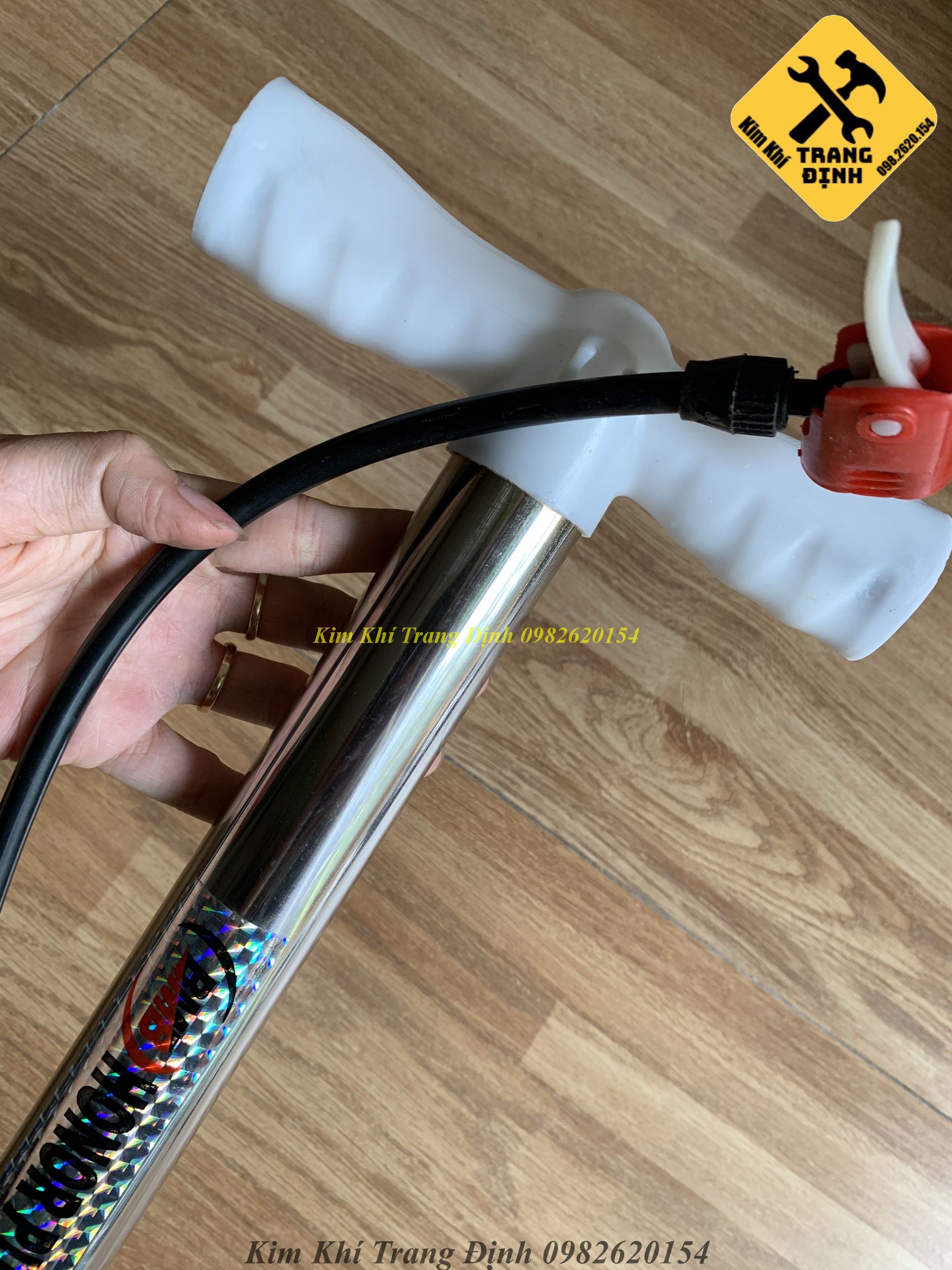 Bơm xe máy xe đạp (Bơm tay dài 60cm tráng inox) cực đẹp