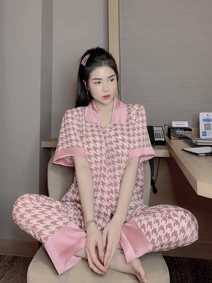 Bộ cộc tay quần dài lụa Mango cao cấp cổ sen