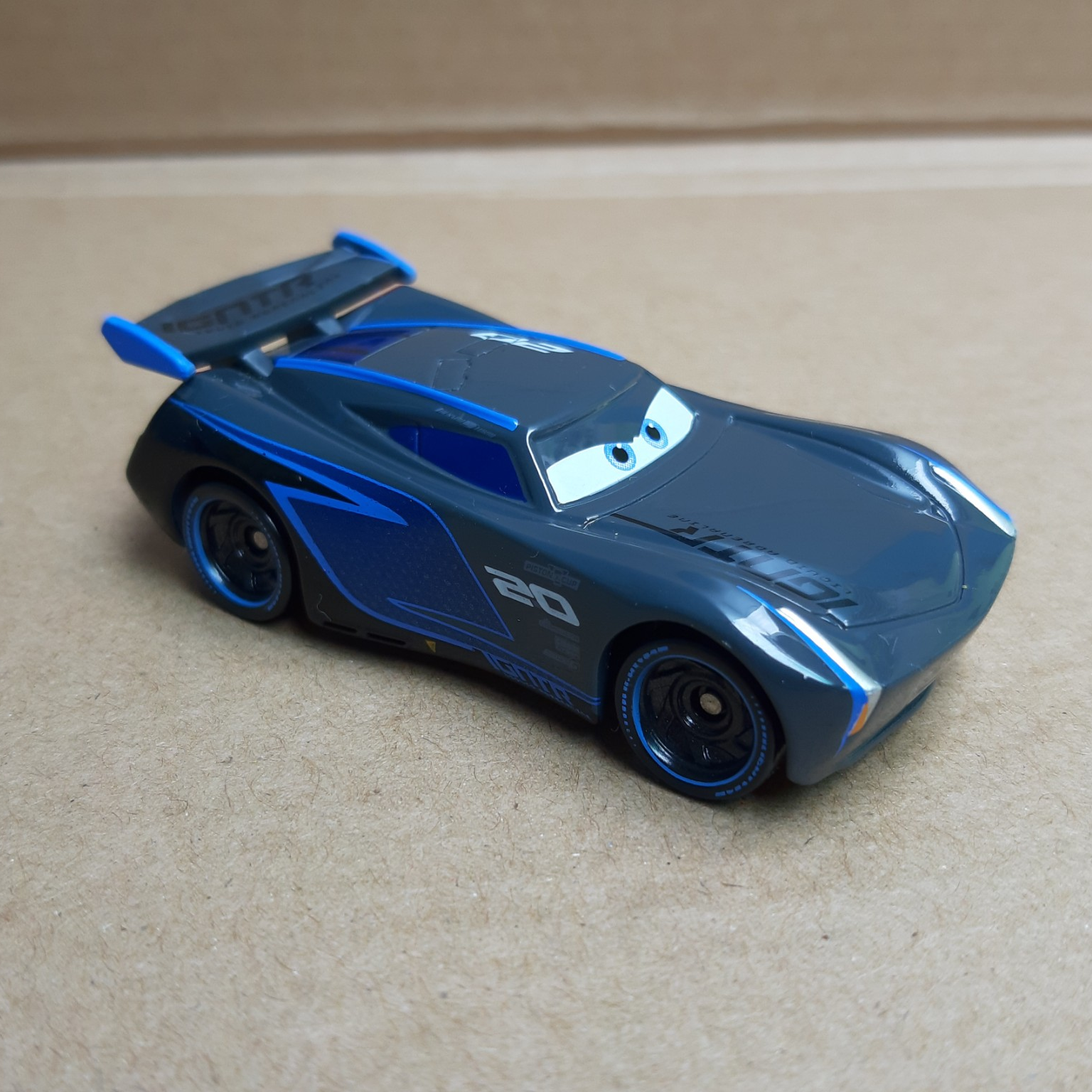 Xe mô hình Tomica - Xe Disney Cars Jackson Storm trong phim Vương Quốc Xe Hơi