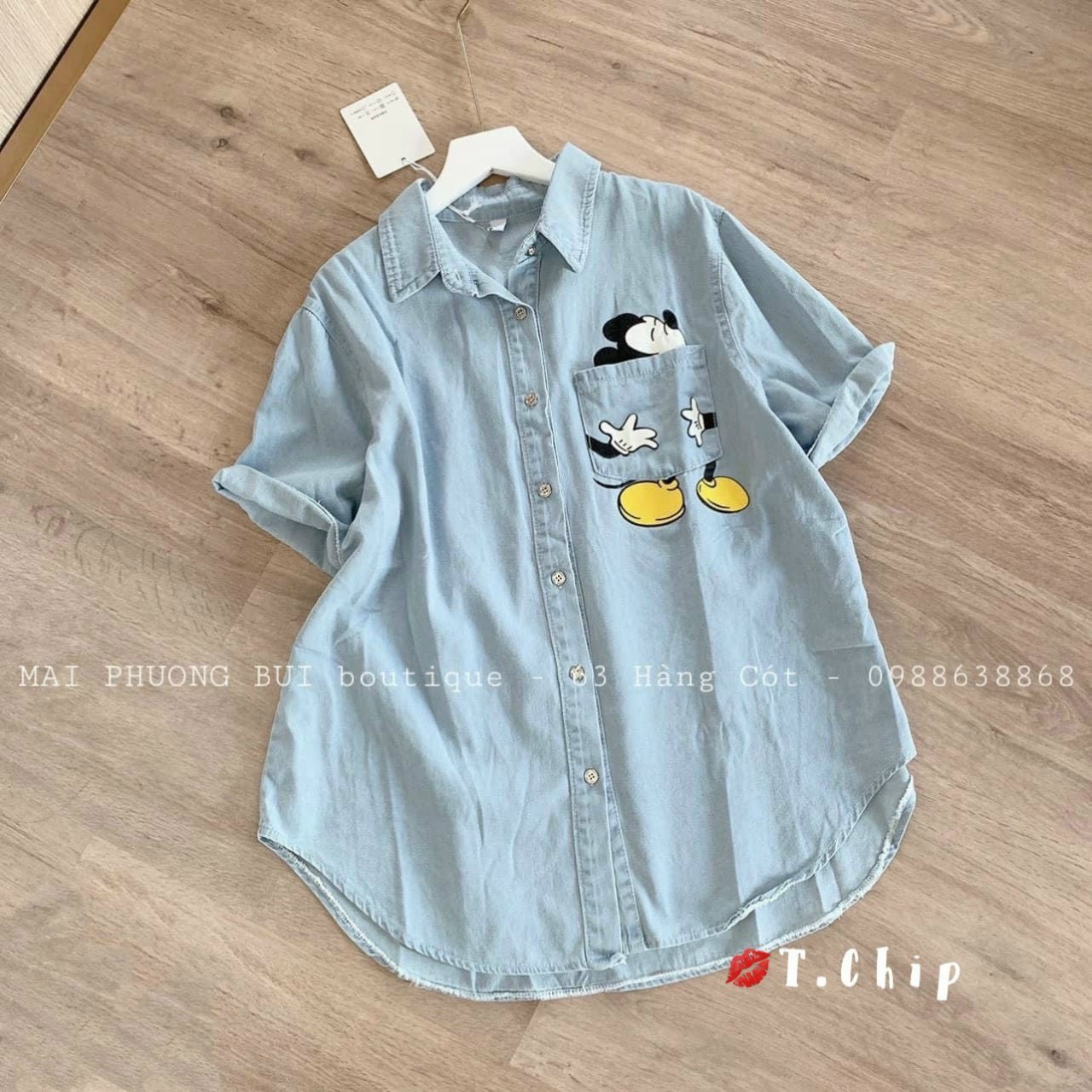 ÁO SƠ MI BÒ IN MICKY TÚI NGỰC CHO NỮ