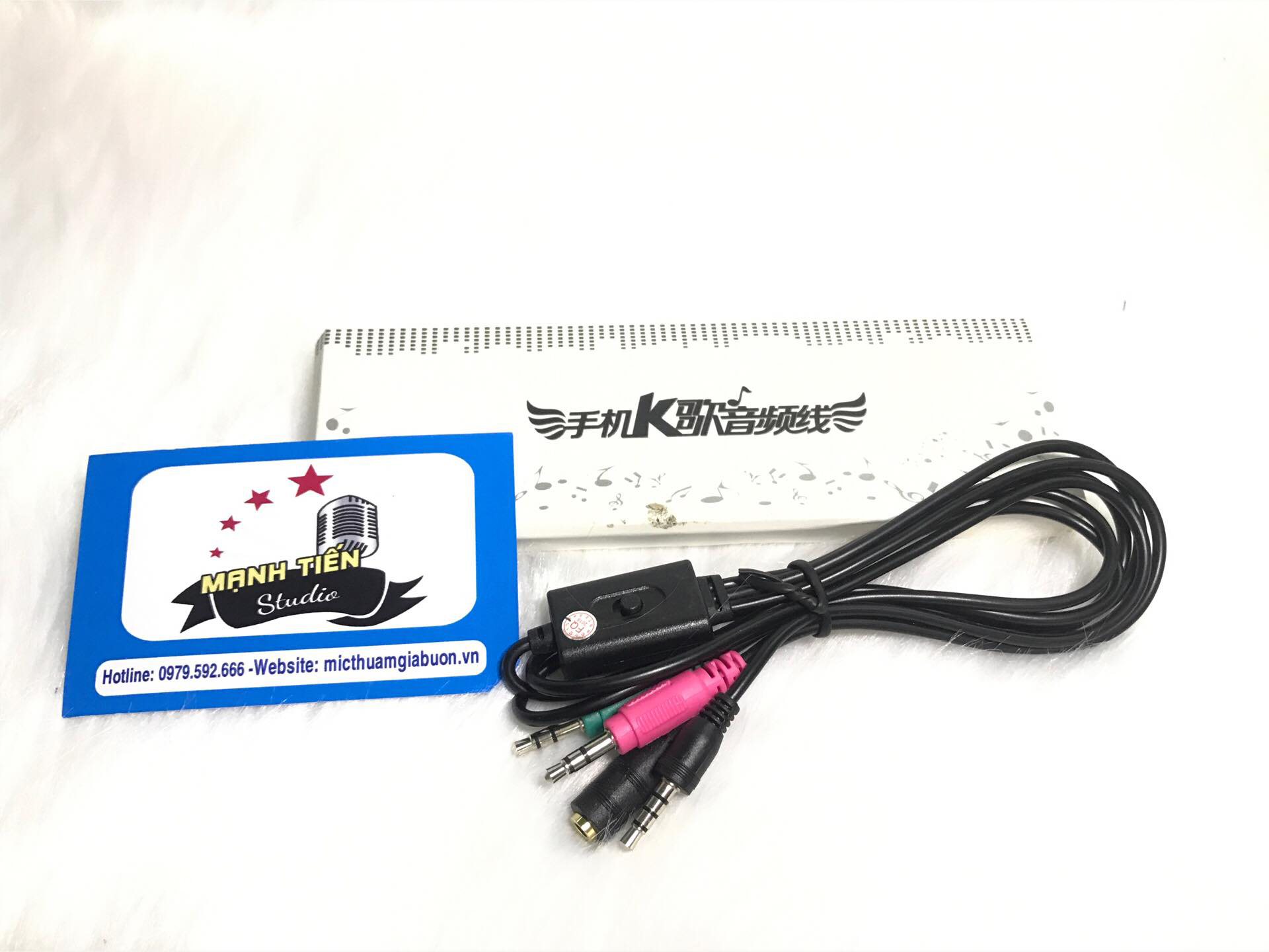 Dây Live stream 3 màu MA1 hỗ trợ hầu hết các dòng điện thoại trên thị trường