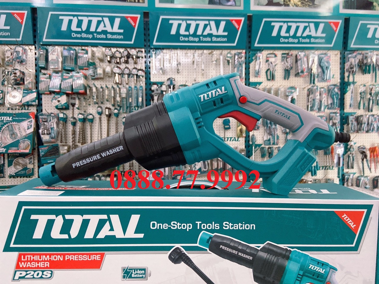 Máy xịt rửa dùng pin Lithium 20V Total TPWLI2008, máy rửa xe áp suất tối đa 24,8Bar, hệ thống tự động ngắt - chính hãng
