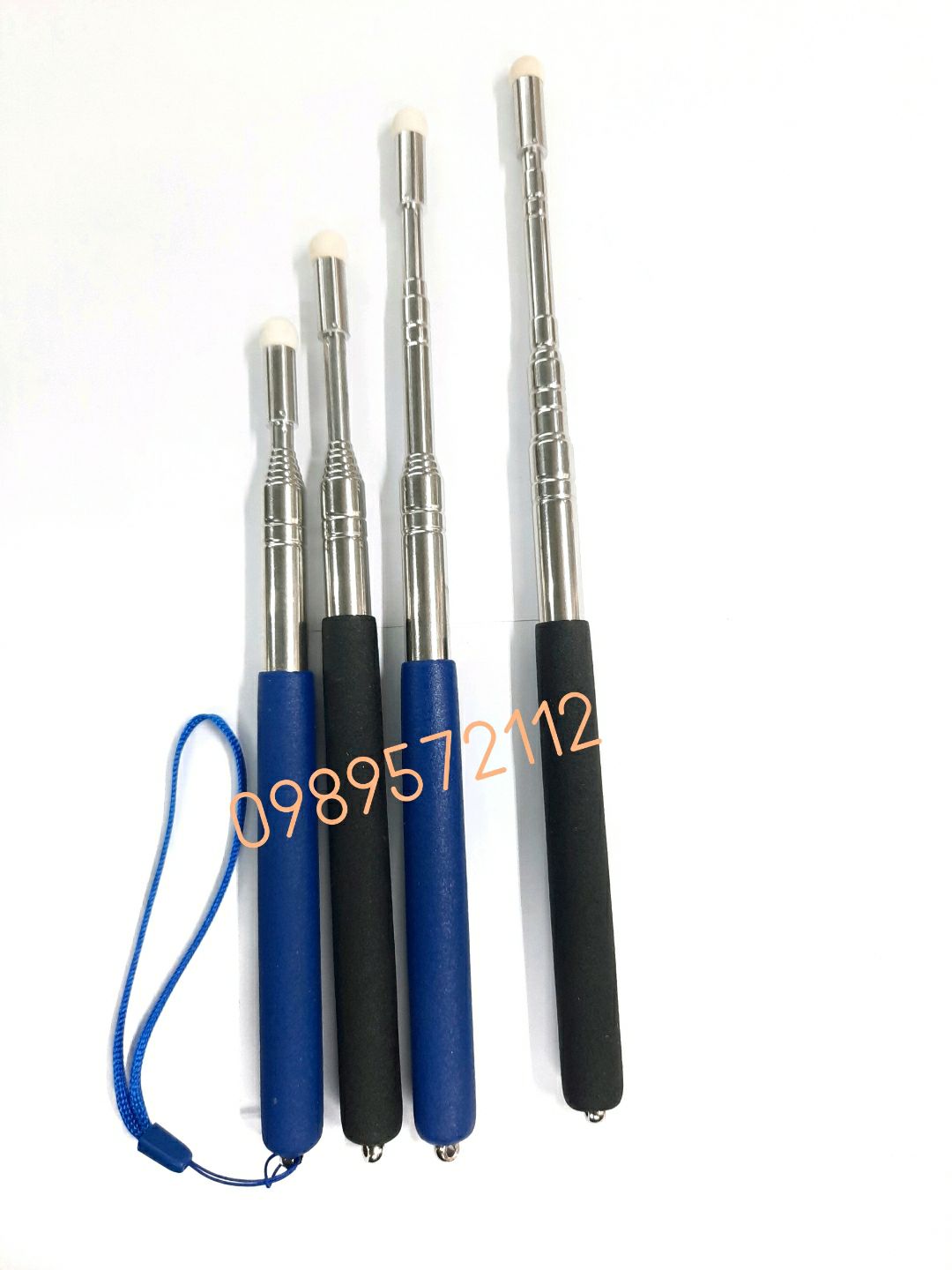 Que  chỉ bảng kéo dài 1 mét,đầu bọc nỉ.