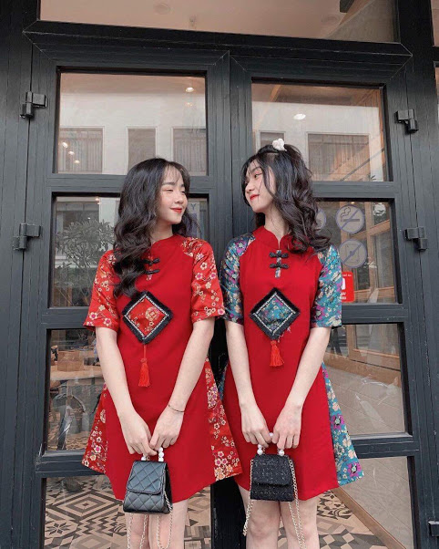 Đầm đỏ sườn xám phối gấm hoa cao cấp