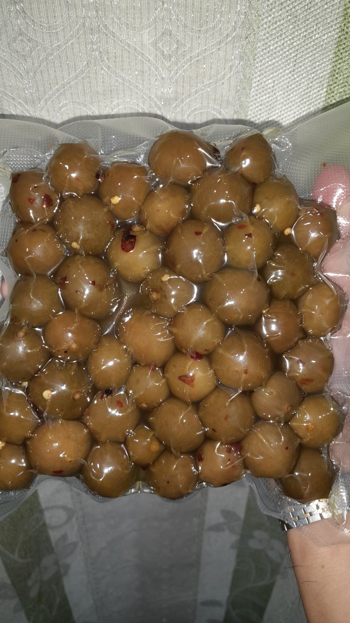 Sấu non ngâm đường chua ngọt