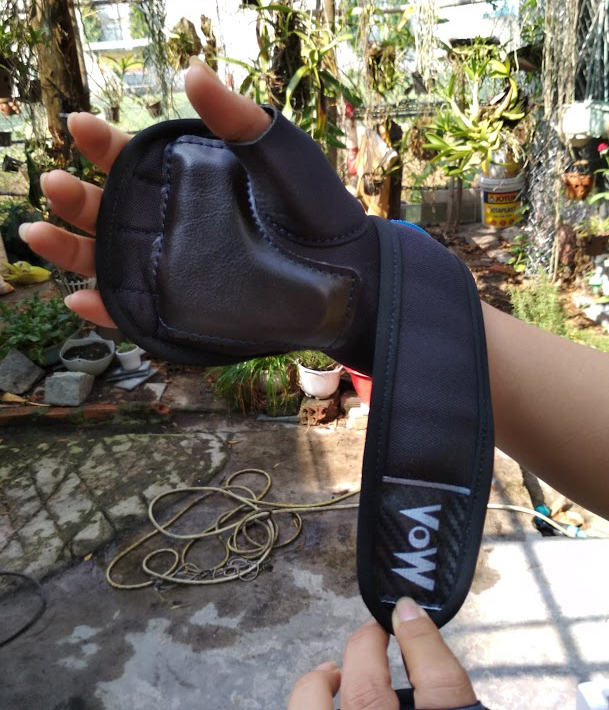 Găng tay tập gym cuốn cổ tay Vow