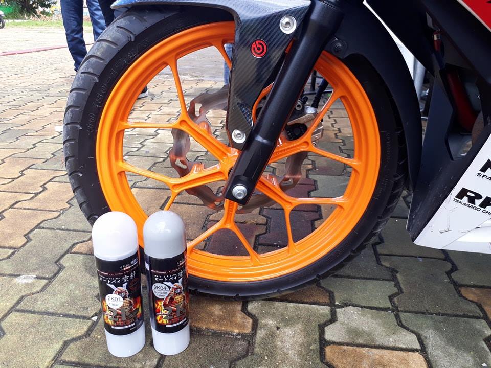Sơn xịt Samurai màu Cam Repsol - UCH237 + TCH237 (QK xin lưu ý: sản phẩm là lựa chọn phân loại, chứ không phải combo 2 chai)