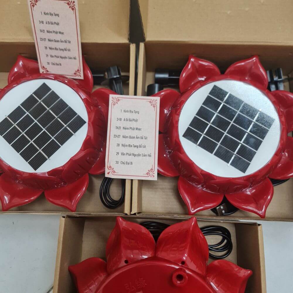 Máy niệm Phật hoa sen năng lượng mặt trời mini có kinh địa tạng