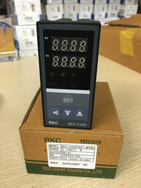 Đồng hồ nhiệt độ RKC REX-C400