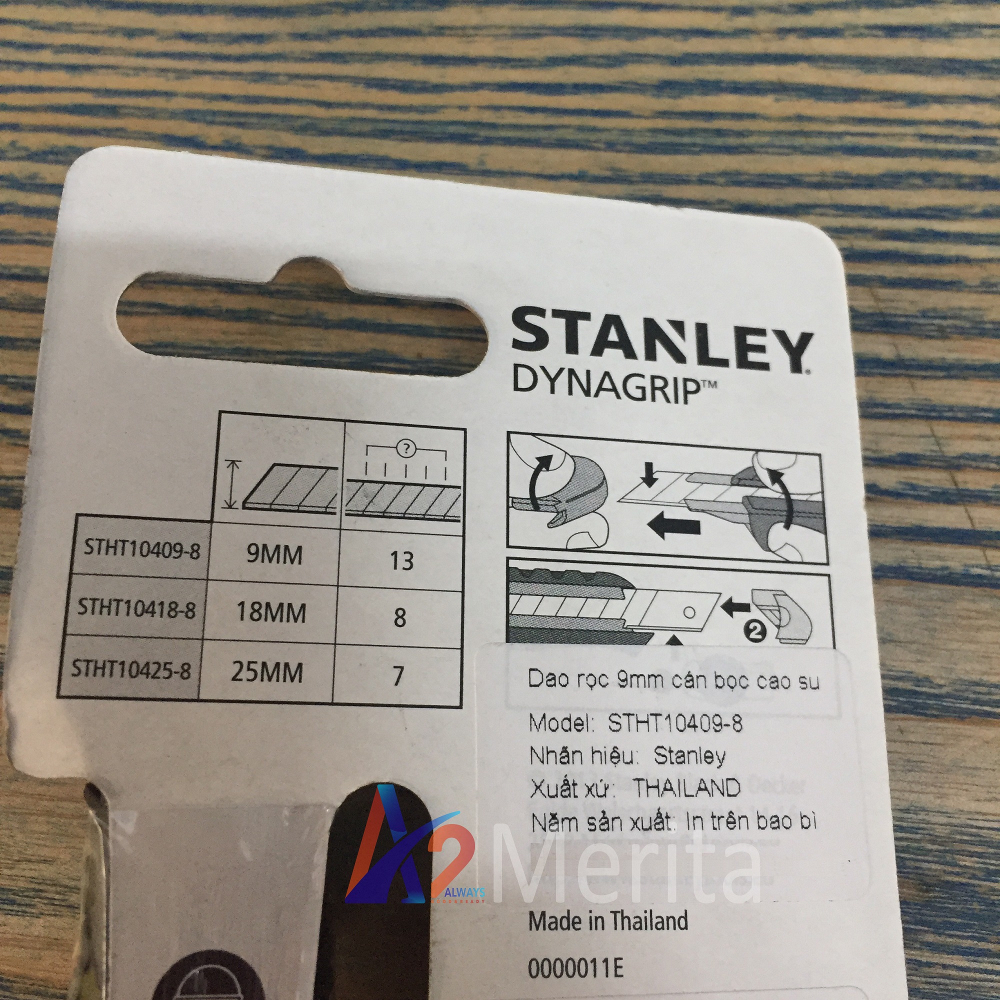 Dao rọc 9mm cán bọc cao su Stanley STHT10409-8