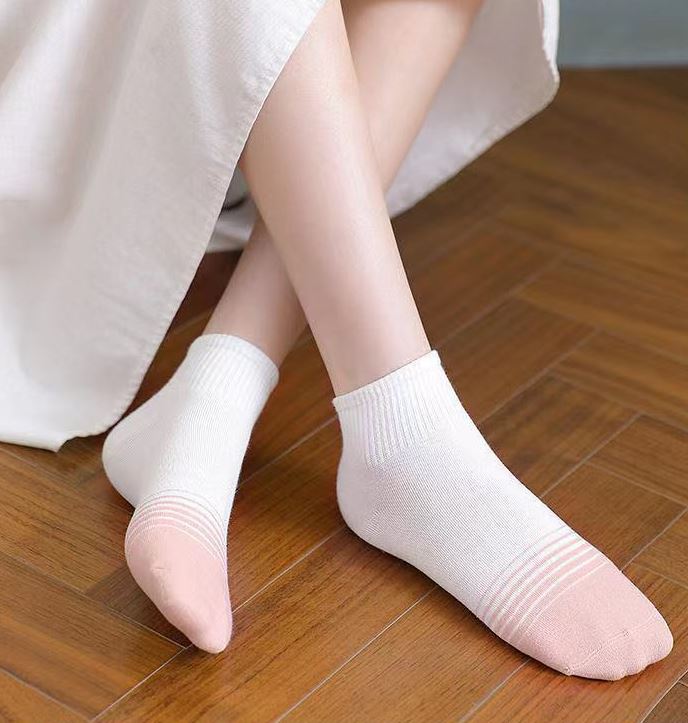 Set 10 Đôi Tất Vớ Nữ Ngắn Cổ Kẻ Hồng SS2