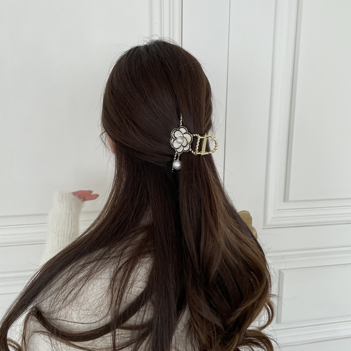 Kẹp tóc kim loại đính hoa Modleaf Chain Rose pin Hàn Quốc