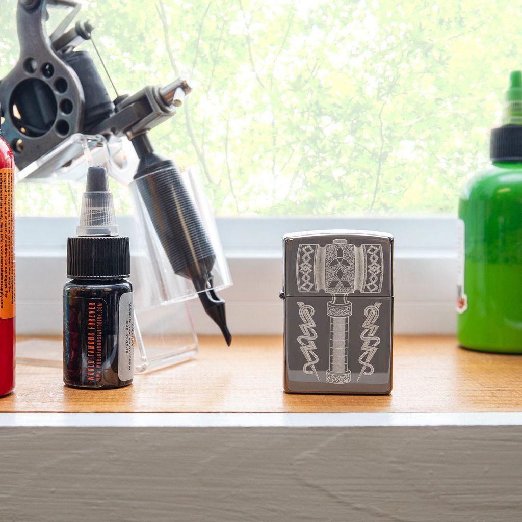 Bật Lửa Zippo Thors Hammer Design 49404