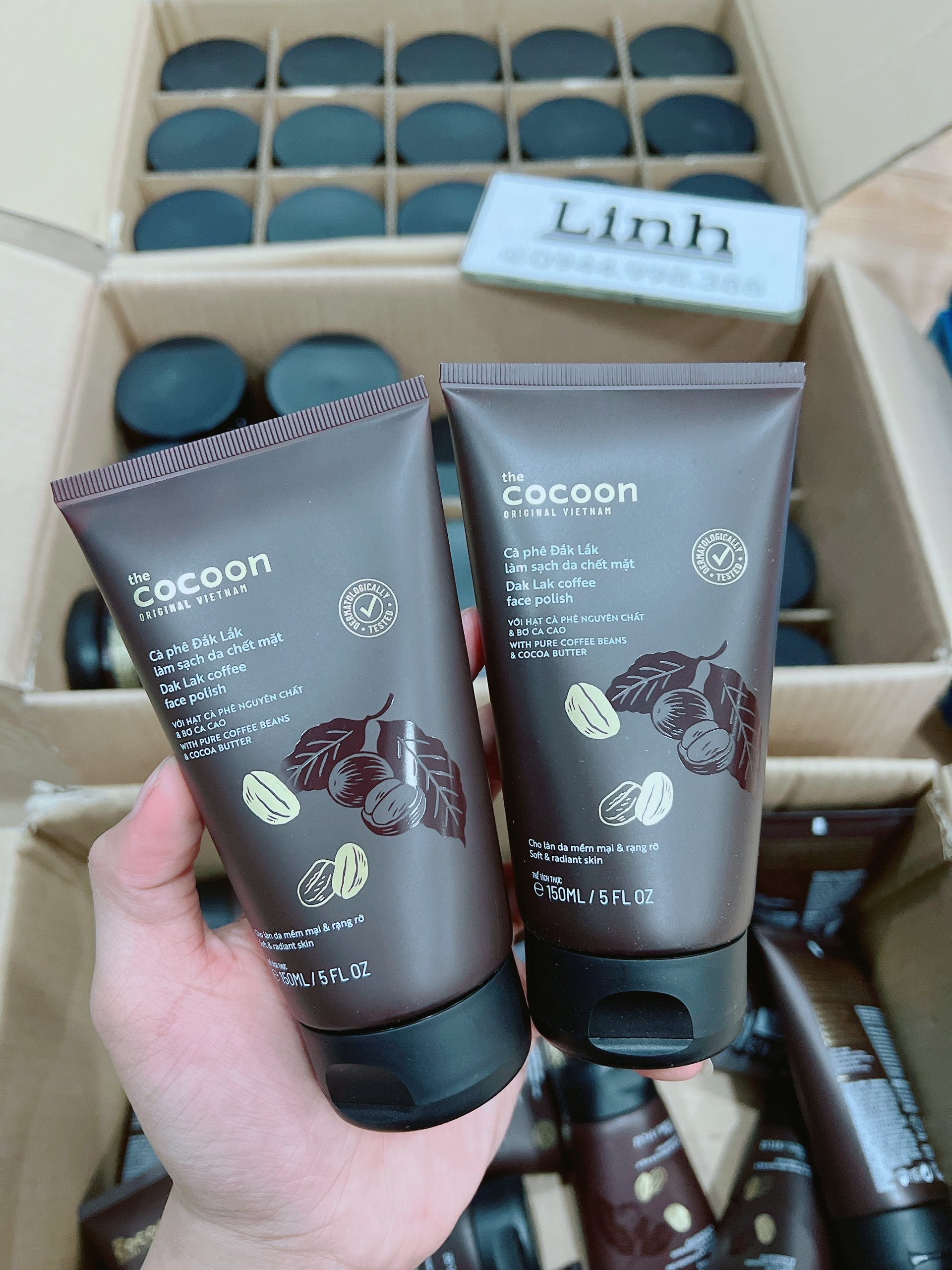 Tẩy tế bào chết mặt cocoon cà phê đắk lắk làm sáng da - cocoon dak lak coffee face polish 150ml