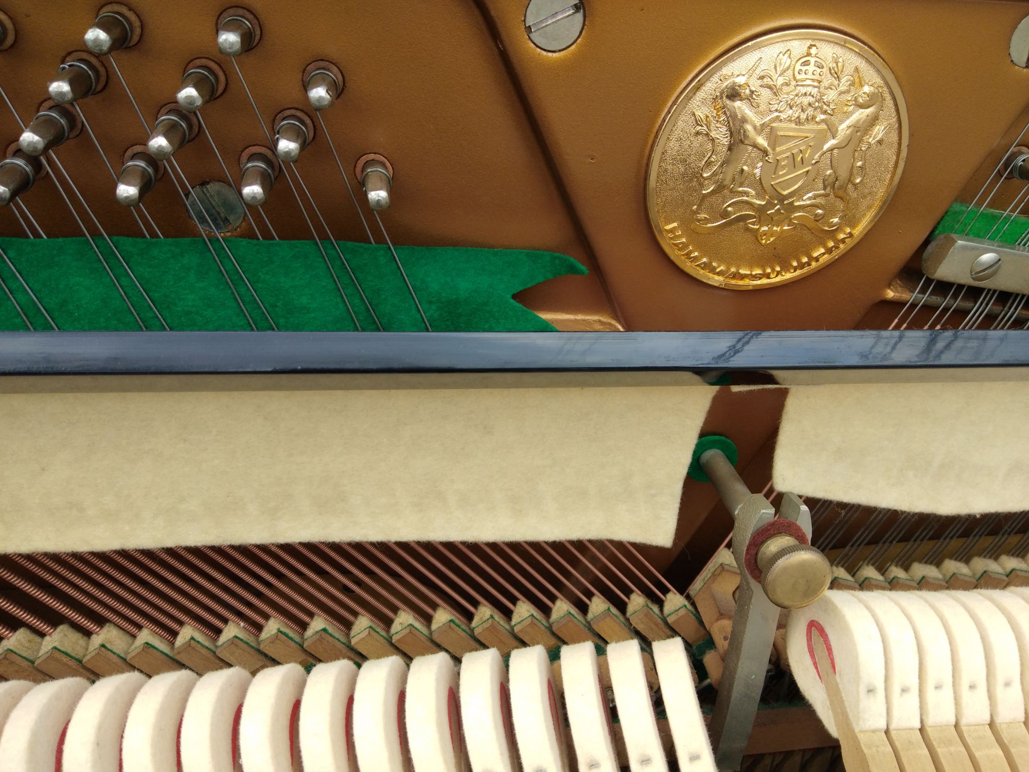 đàn piano cơ giá rẻ