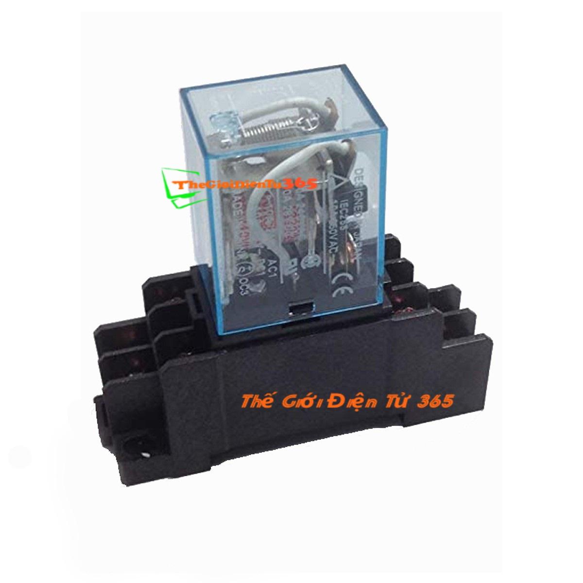 RELAY TRUNG GIAN OMRON 12V 10A 8 CHÂN KÈM ĐẾ VẶN ỐC
