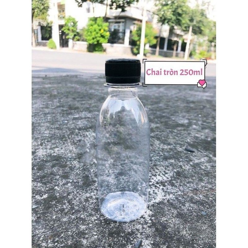 100 chai nhựa tròn nắp đen 250ml