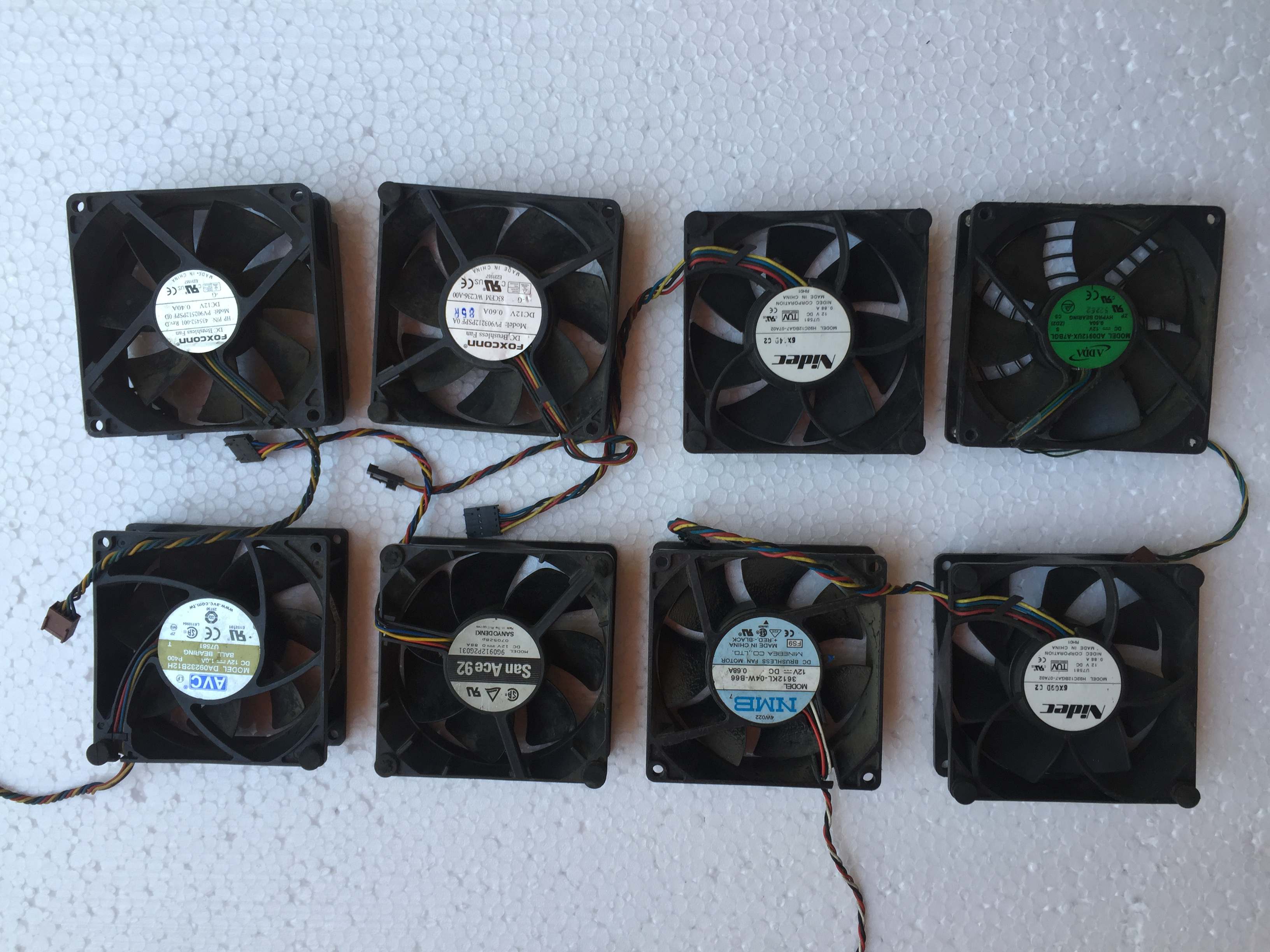 12v fan dimension 9 (9x9cm) fan current from 0.2a-0.5A