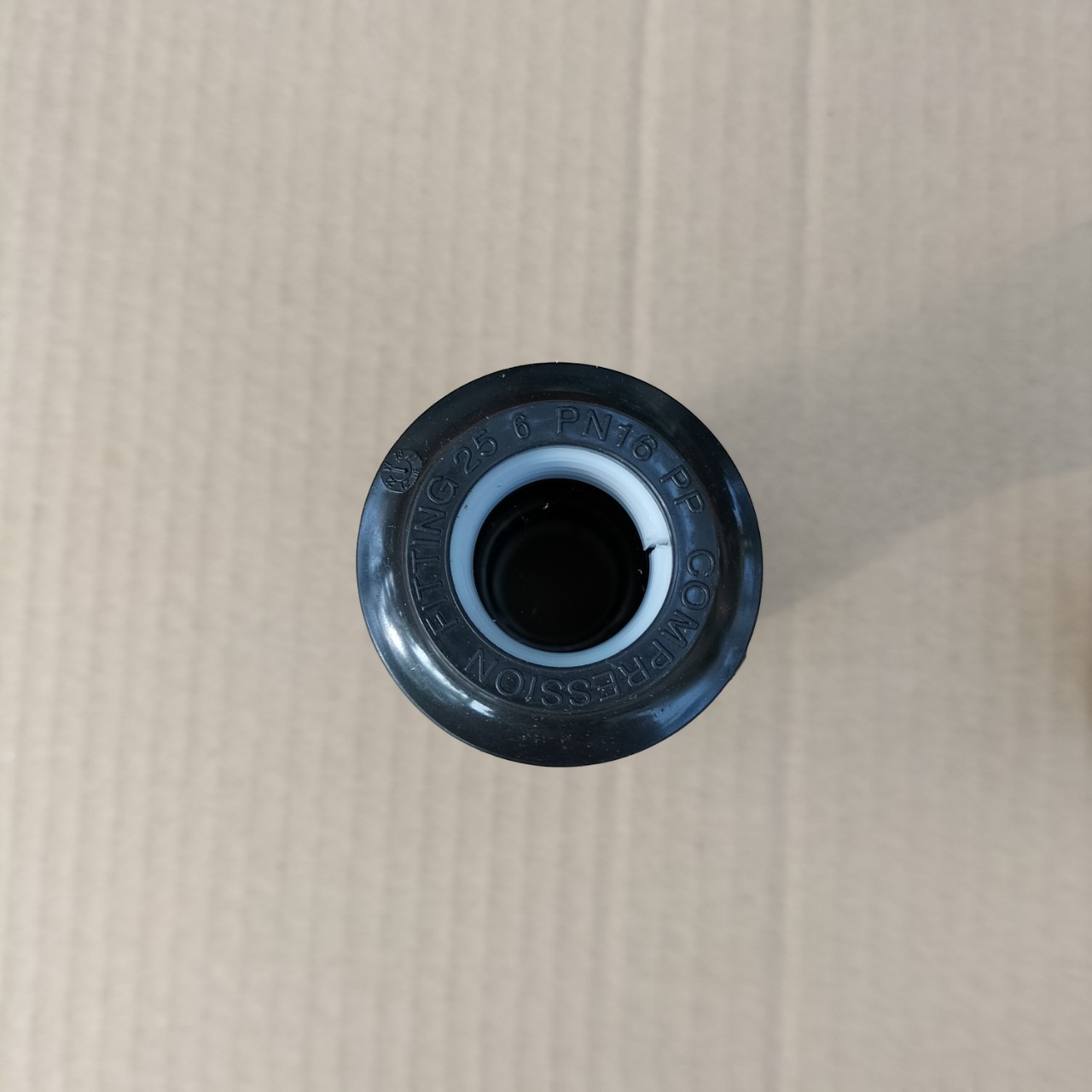 2 cái; Góc ren ngoài ống nước sạch HPDE phi 20