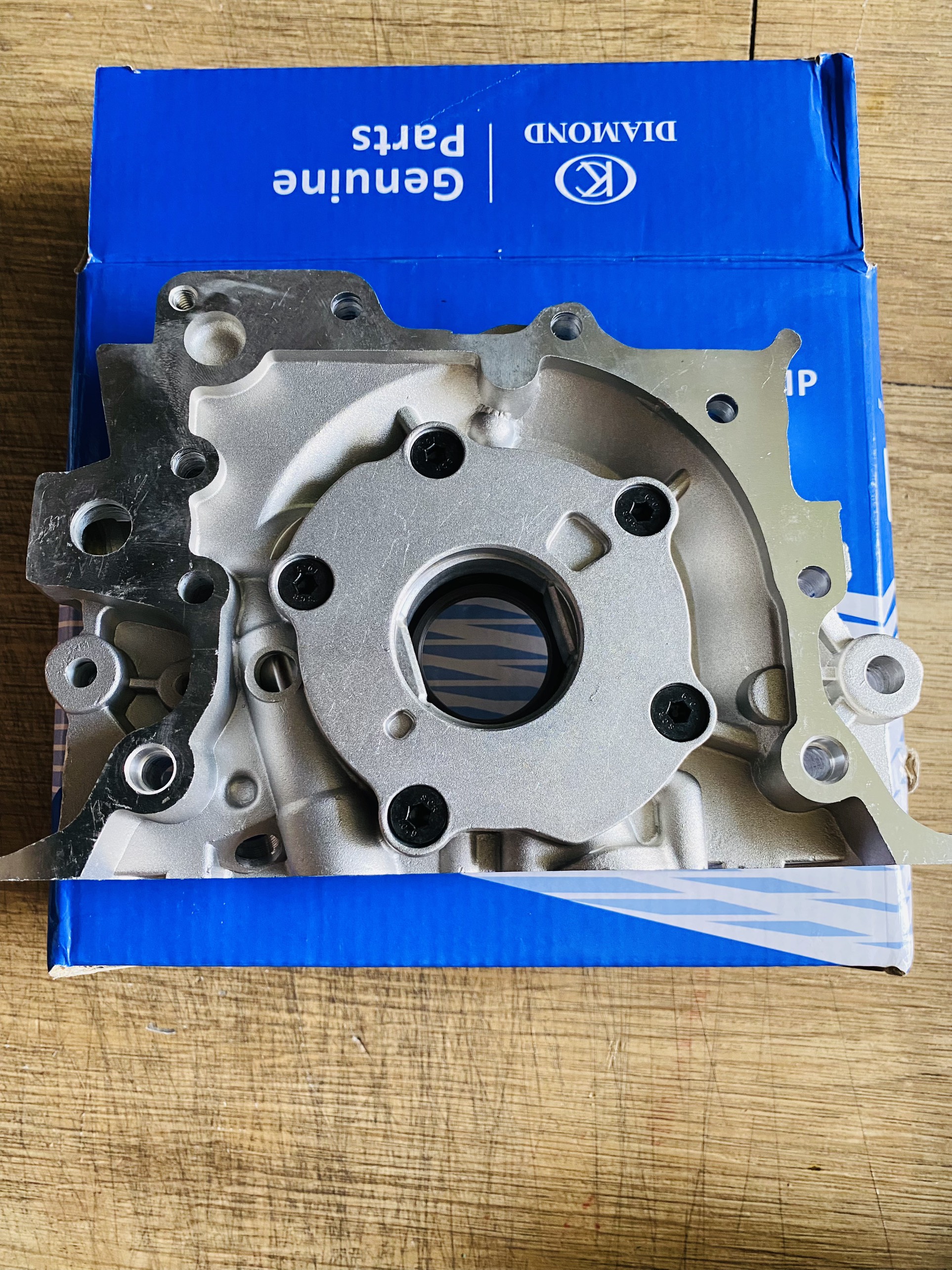 Bơm nhớt daewoo matiz/ spark 3 máy