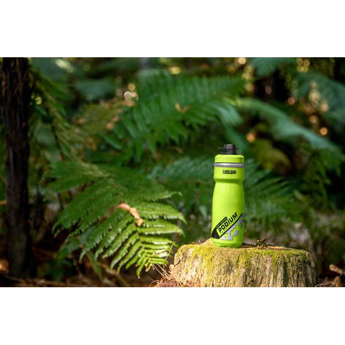 Bình nước xe đạp CamelBak Podium Dirt 620ml.