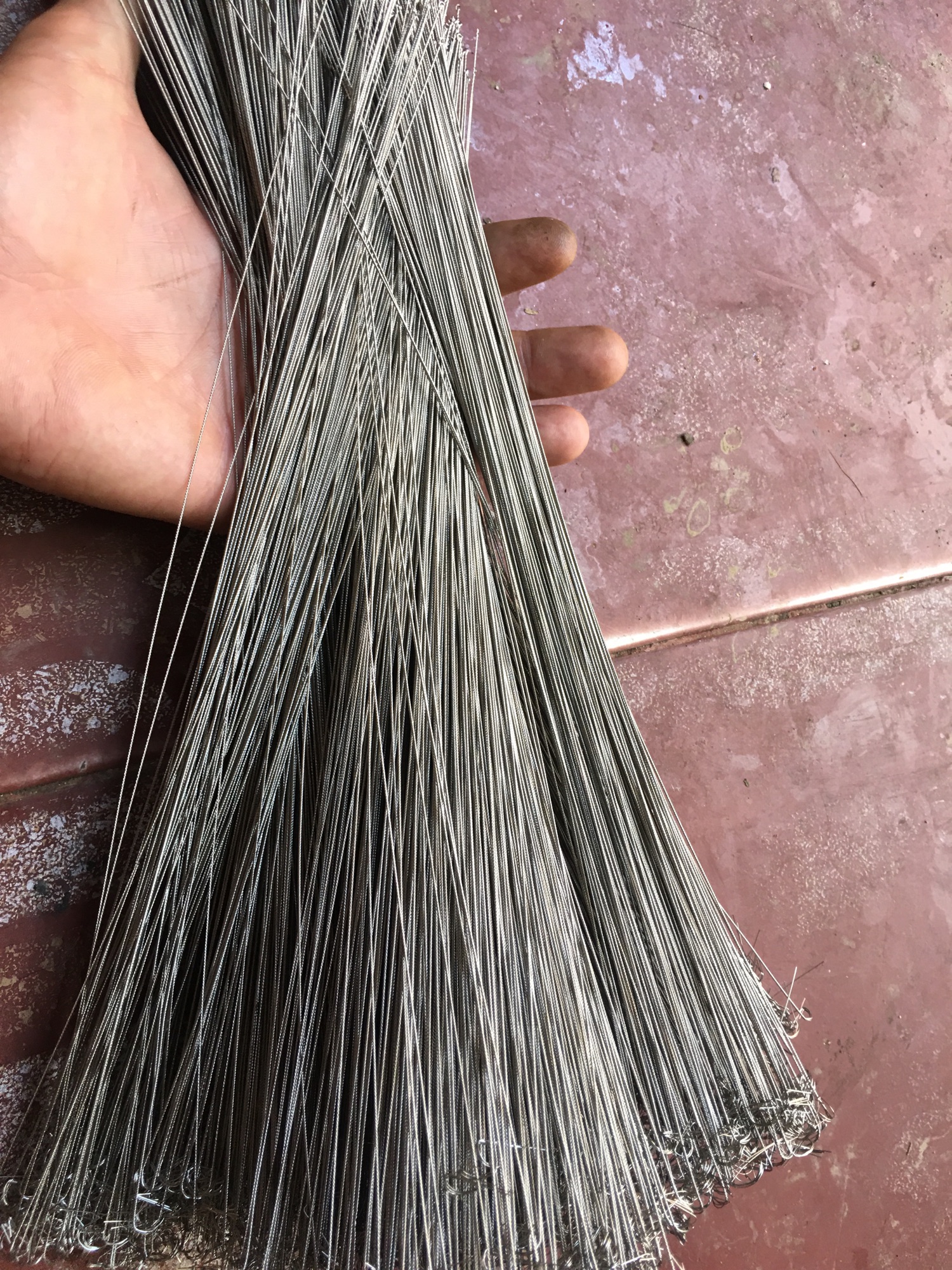 50 Cáp giò gà se 4 màu cỏ khô 100000 đ