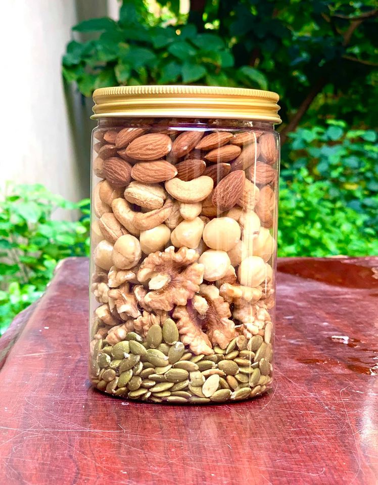 500gr hạt mix 5 loại (hạnh nhân, óc chó, mắc ca, hạt điều, bí xanh)