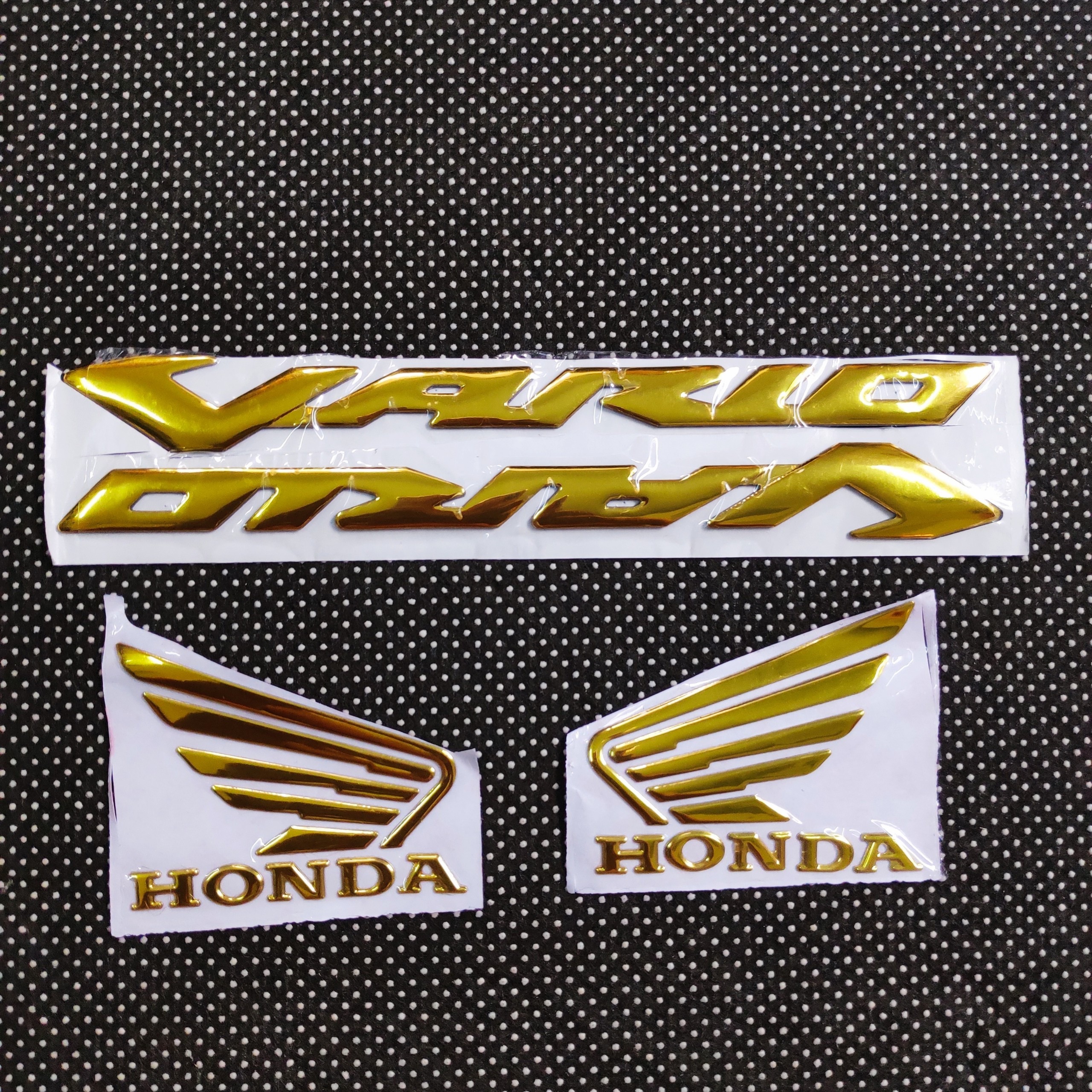 [HCM][COMBO] Bộ tem logo chữ xe cho VARIO và Cánh chim honda chất liệu nhựa dẻo si bóng (MÀU VÀNG)