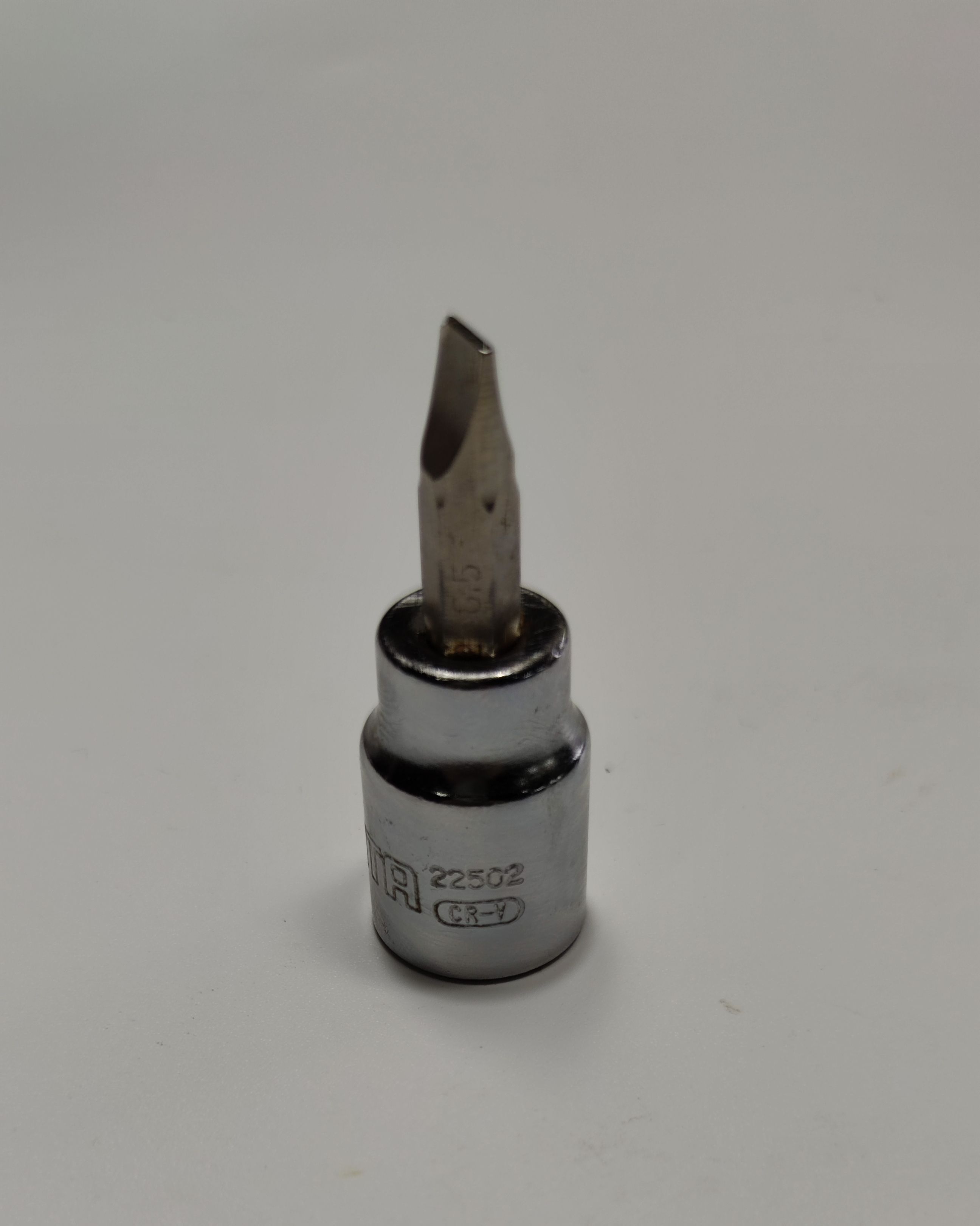 Đầu tuýp 3/8" mũi dẹp SL5.5 SATA