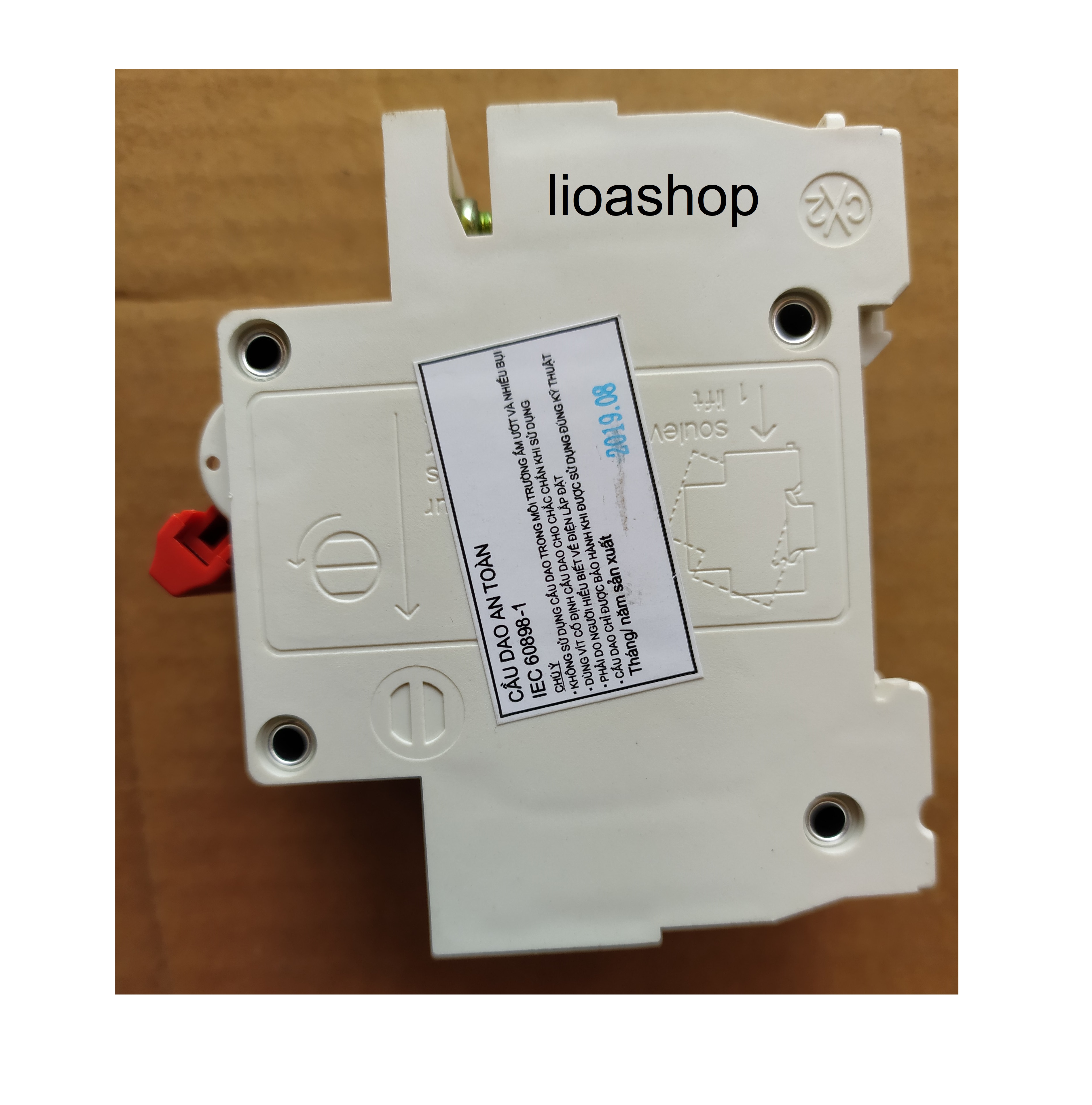 ATTOMAT 1 CỰC LiOA TỪ 6A - 63A  DÒNG ÁT CÀI.